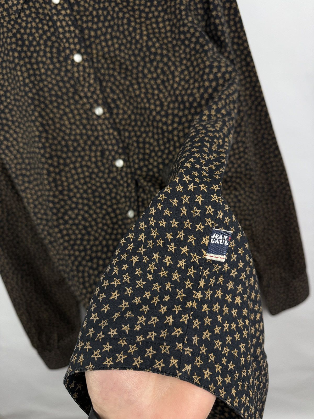Jean Paul Gaultier 🇫🇷 Vintage 90s Jean Paul Gaultier Star Print Archive Shirt Size US M / EU 48-50 / 2 - 5 Thumbnail
