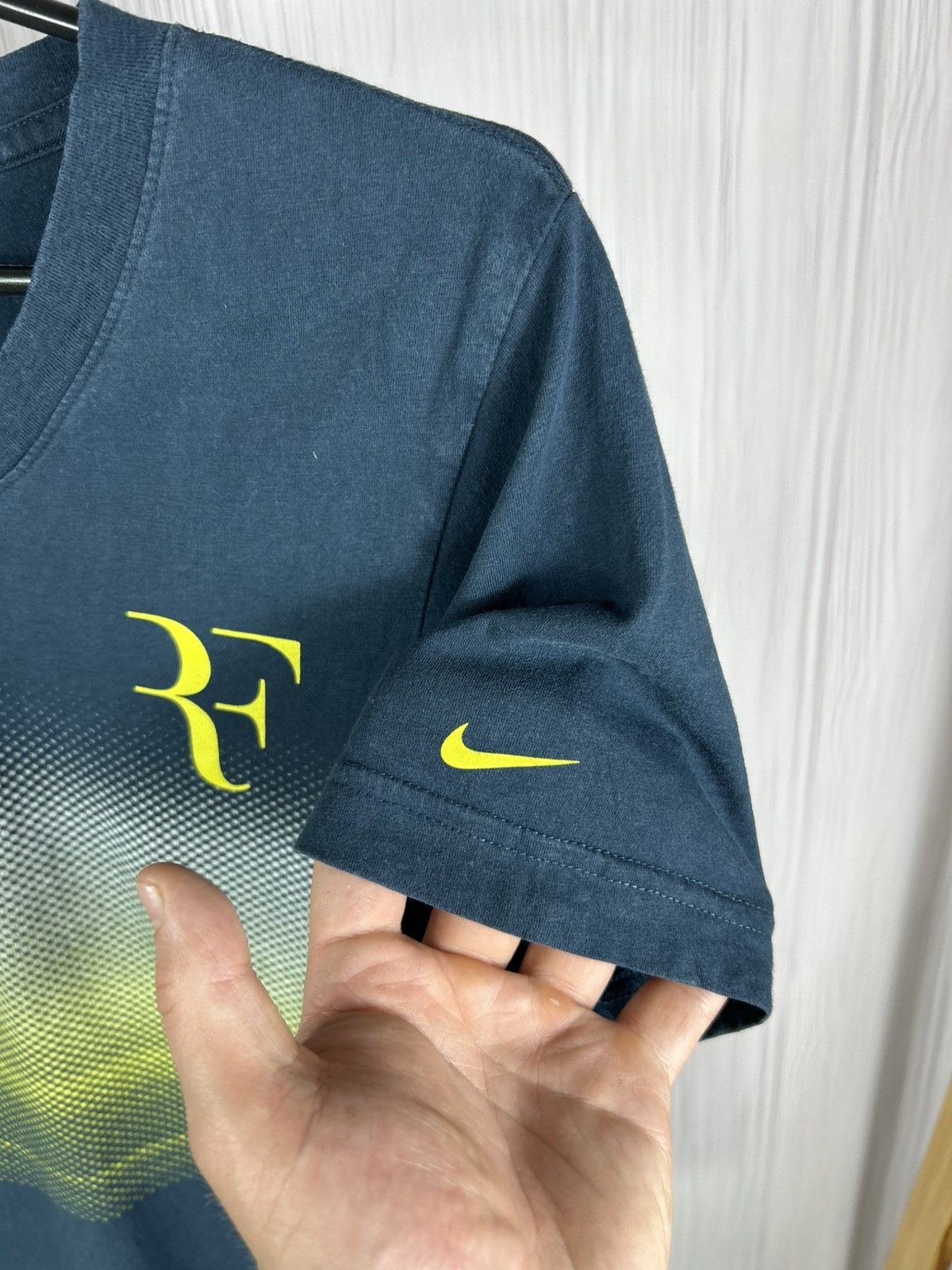 Vintage Vintage Nike Roger Federer T-Shirt Size S Size US S / EU 44-46 / 1 - 8 Thumbnail