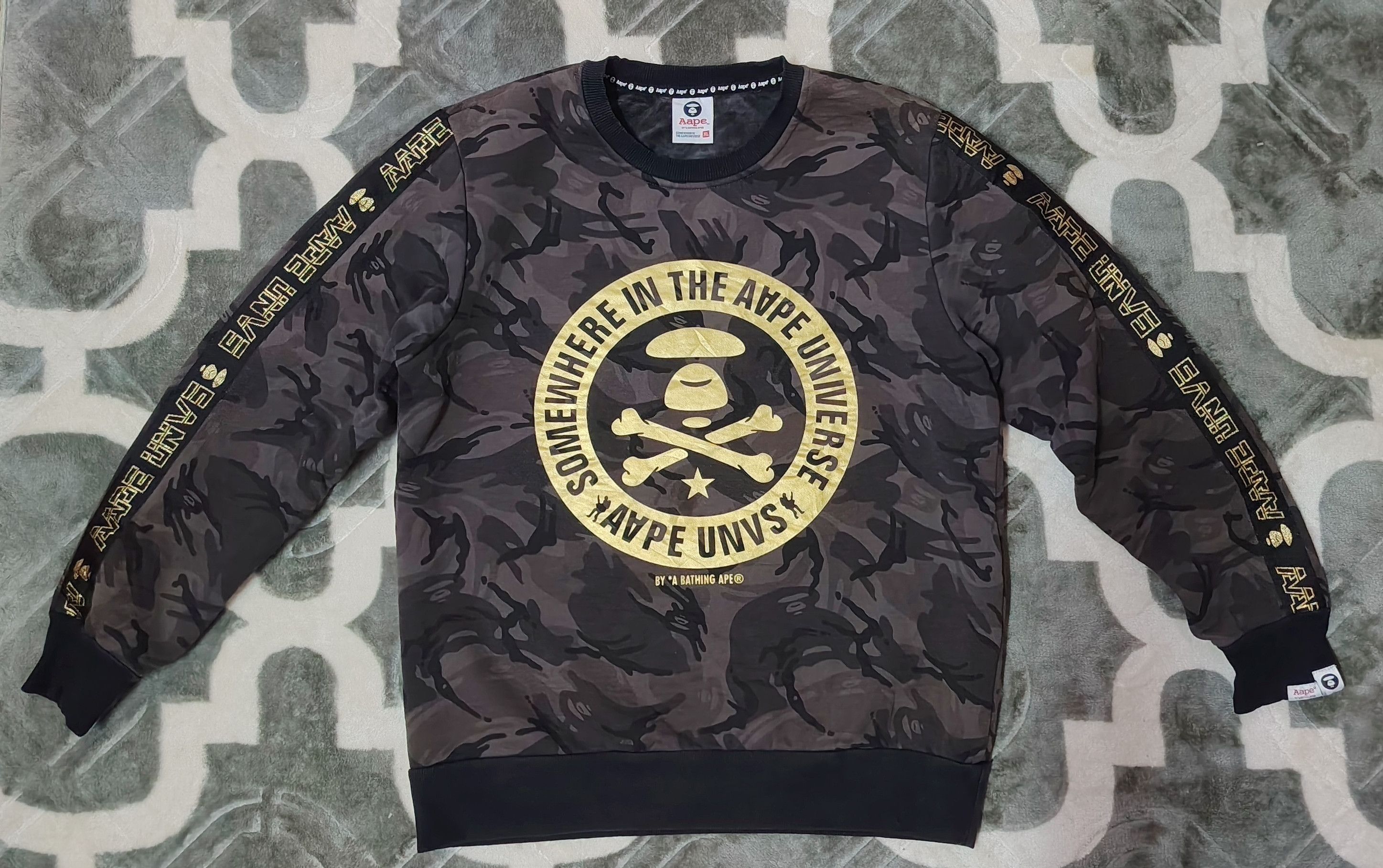 Aape AAPE By A Bathing Ape 2018 CNY Universe Camo Sweatshirt Size US XL / EU 56 / 4 - 1 Thumbnail