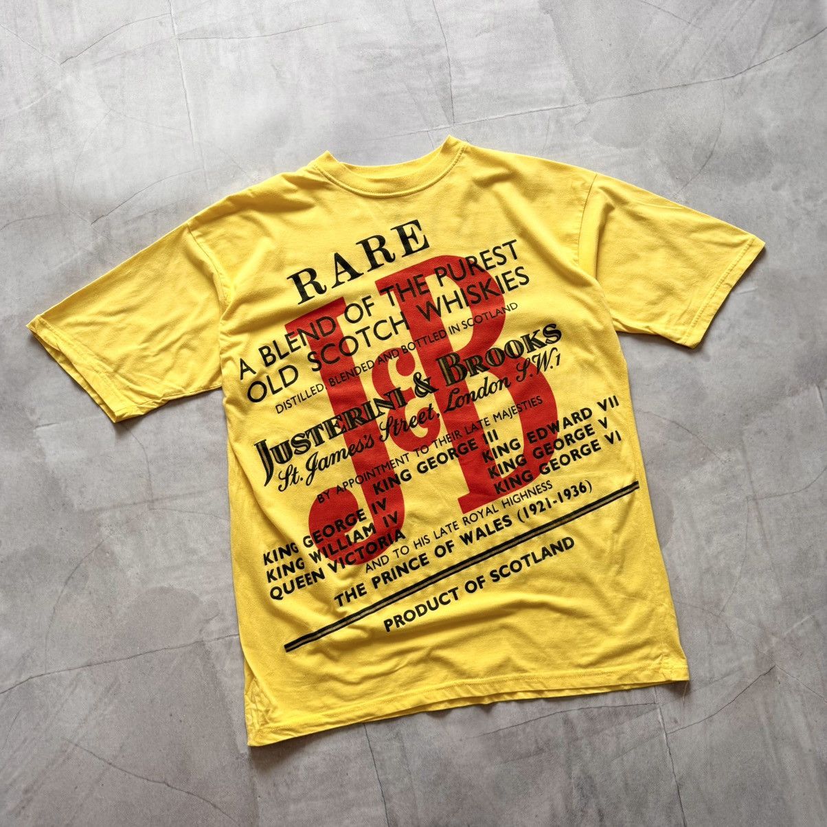 Vintage Vintage J&B Justerini & Brooks Whiskies Archive T-Shirt Tee Size US XL / EU 56 / 4 - 1 Thumbnail