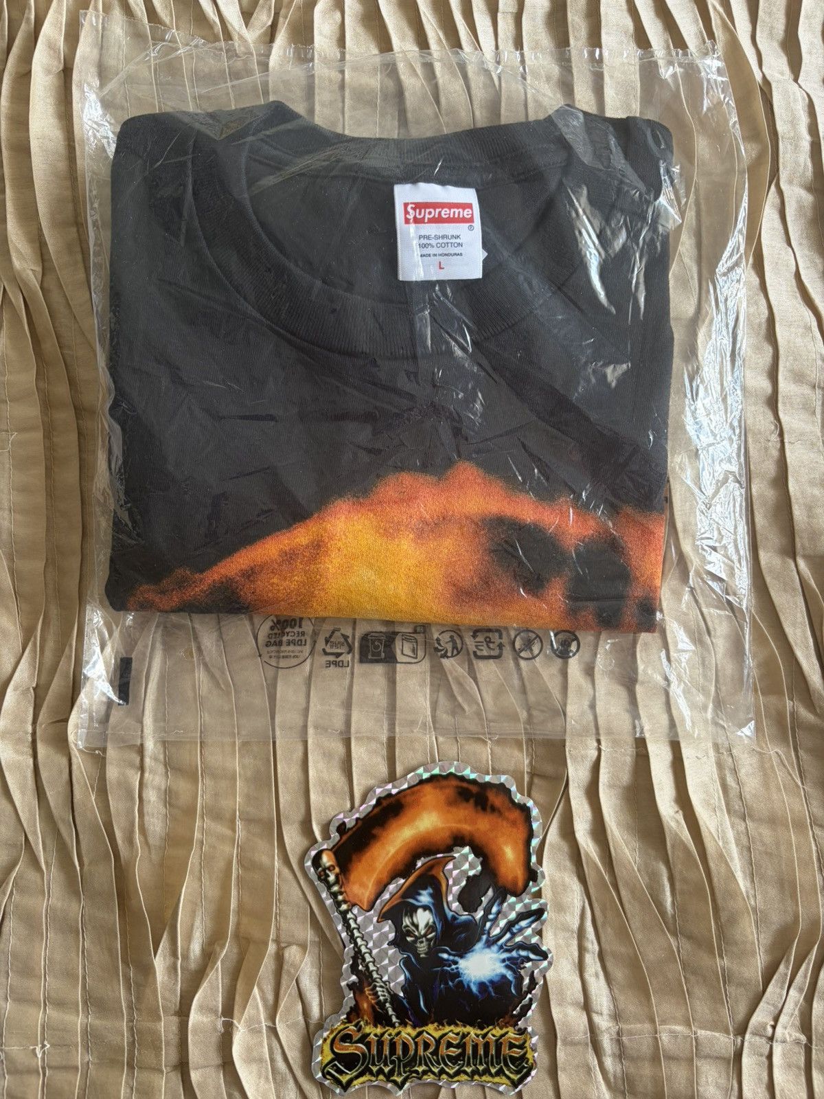 Supreme Supreme grim reaper tee Size US L / EU 52-54 / 3 - 1 Thumbnail