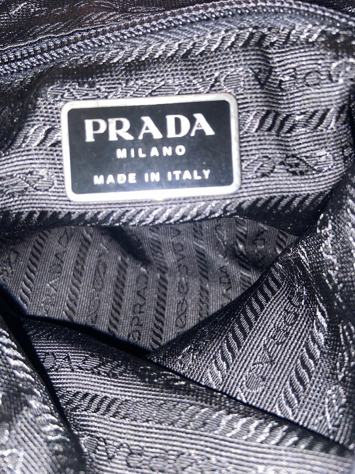 Prada Vintage Prada black nylon leather shoulder bag scuffed/solid Size ONE SIZE - 11 Thumbnail