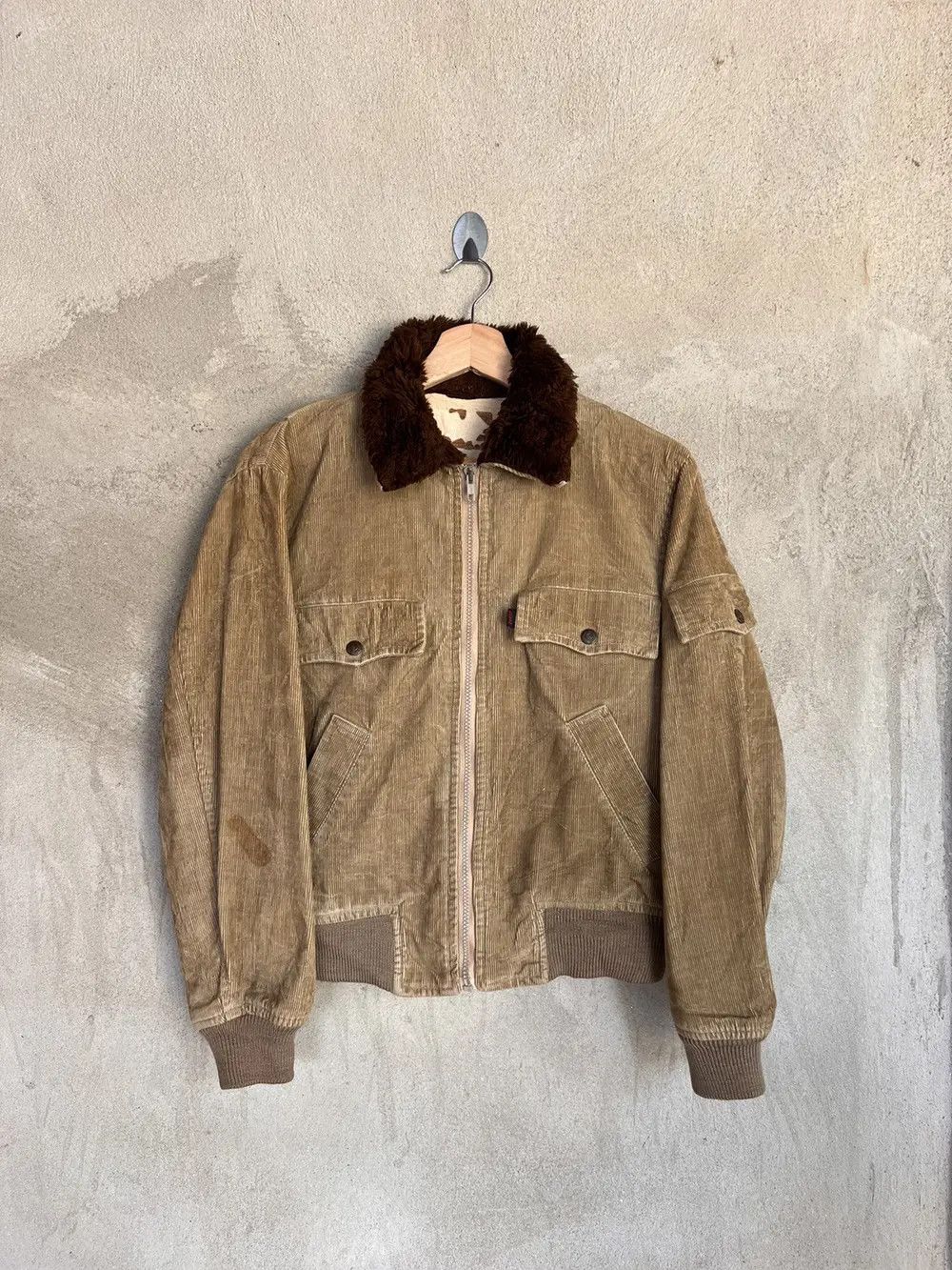 Levi's Vintage Clothing Vintage Levis Corduroy Jacket Size US S / EU 44-46 / 1 - 2 Thumbnail