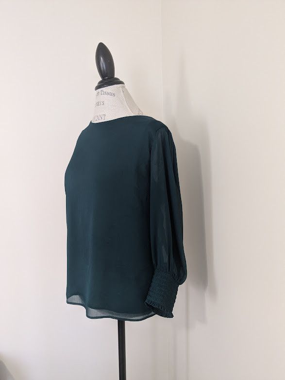 Ann Taylor Dark Green smocked cuff chiffon blouse Size L / US 10 / IT 46 - 2 Thumbnail