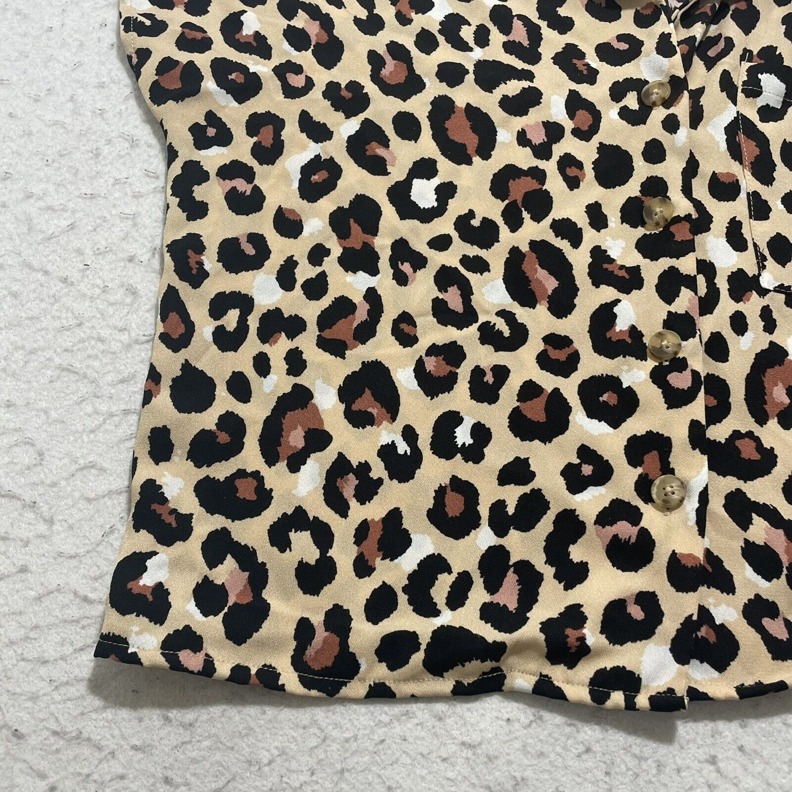 Other Paper Crane Cheetah Print Button Front Short Sleeve Collared Size M / US 6-8 / IT 42-44 - 3 Thumbnail