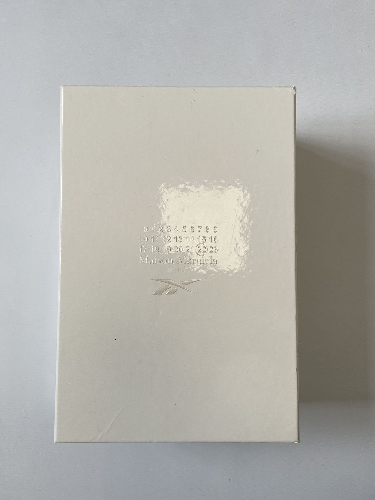 Maison Margiela × Reebok ‘Project 0 CL’ Tabi Cut Out Sneakers Size US 9 / IT 39 - 17 Thumbnail