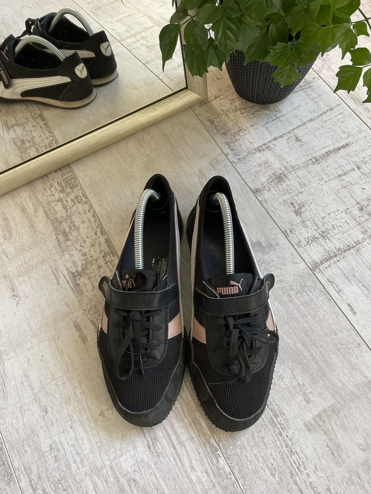 Puma × Vintage Vintage Y2K Puma Speed Cat Style Sneakers Low Top Shoes Size US 9 / IT 39 - 4 Thumbnail
