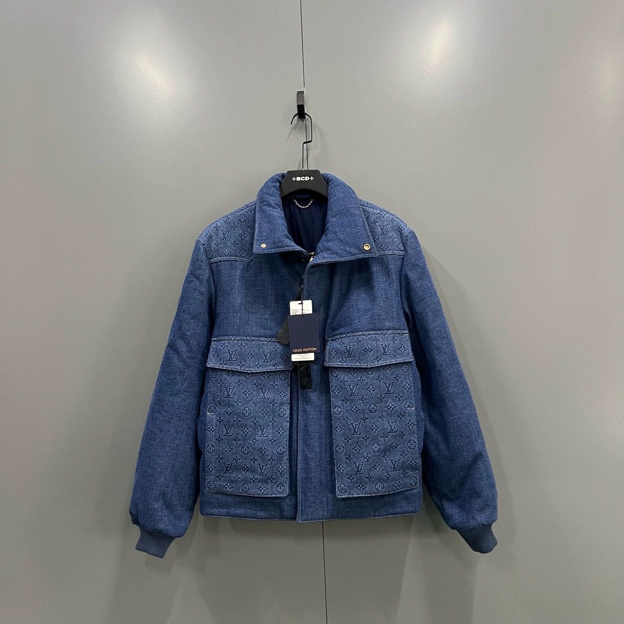 Louis Vuitton louis vuitton blue denim jacket with floral detail Size US XXL / EU 58 / 5 - 1 Thumbnail