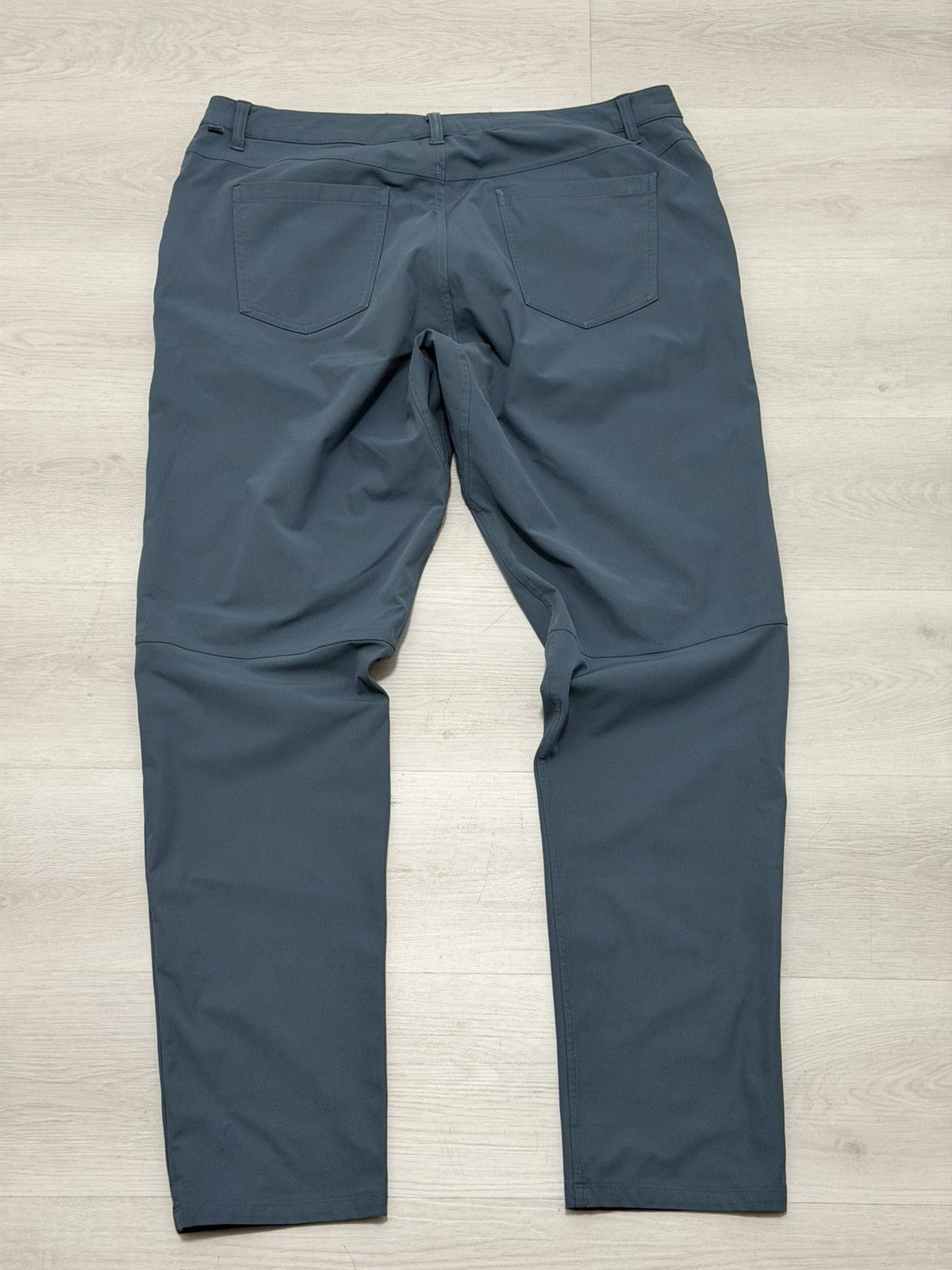 Lululemon Lululemon ABC Pant Classic 5-Pocket Size 40 Size US 40 / EU 56 - 3 Thumbnail