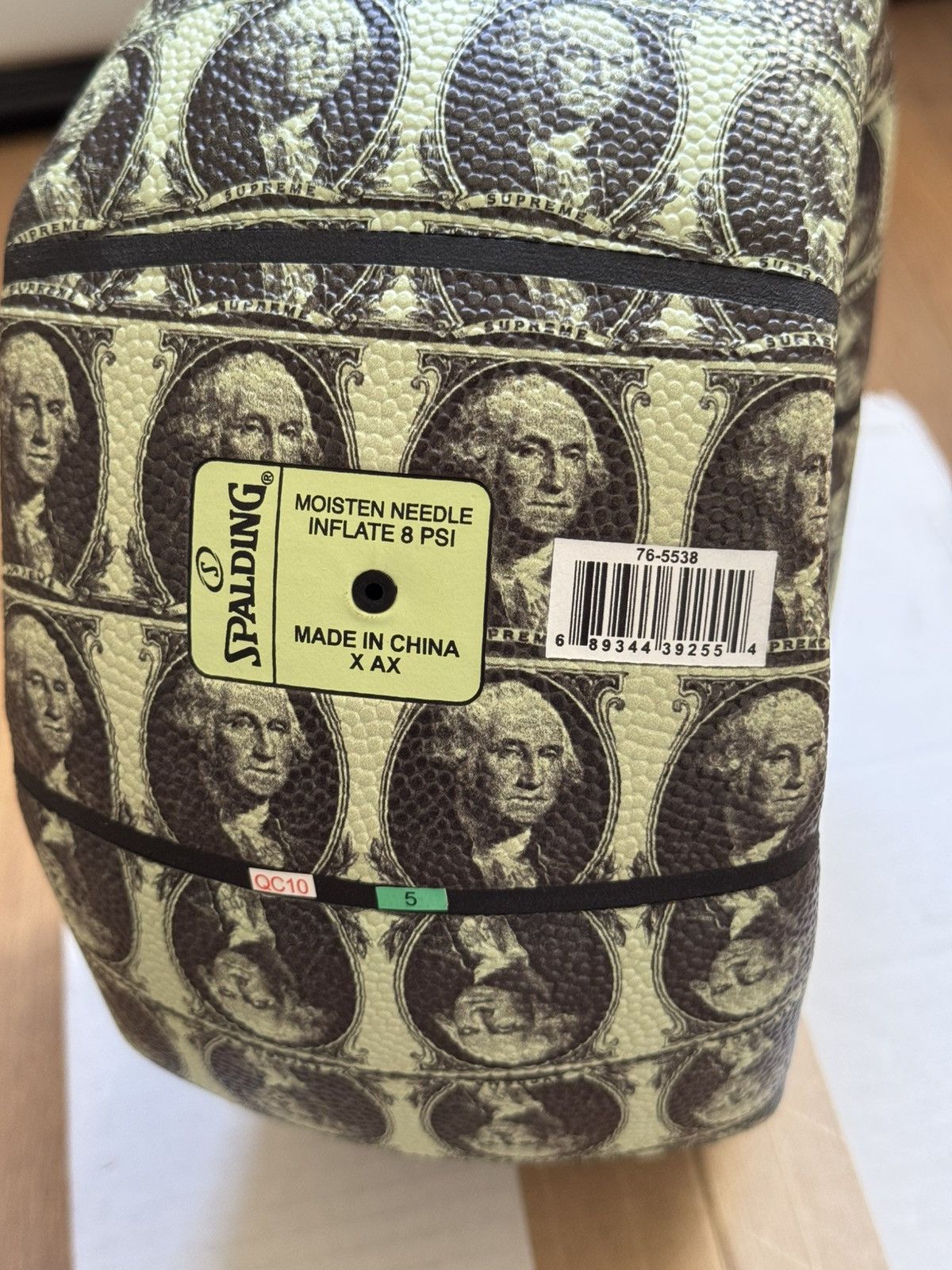 Spalding × Supreme Supreme Spalding Washington Basketball Pale Mint Size ONE SIZE - 4 Thumbnail