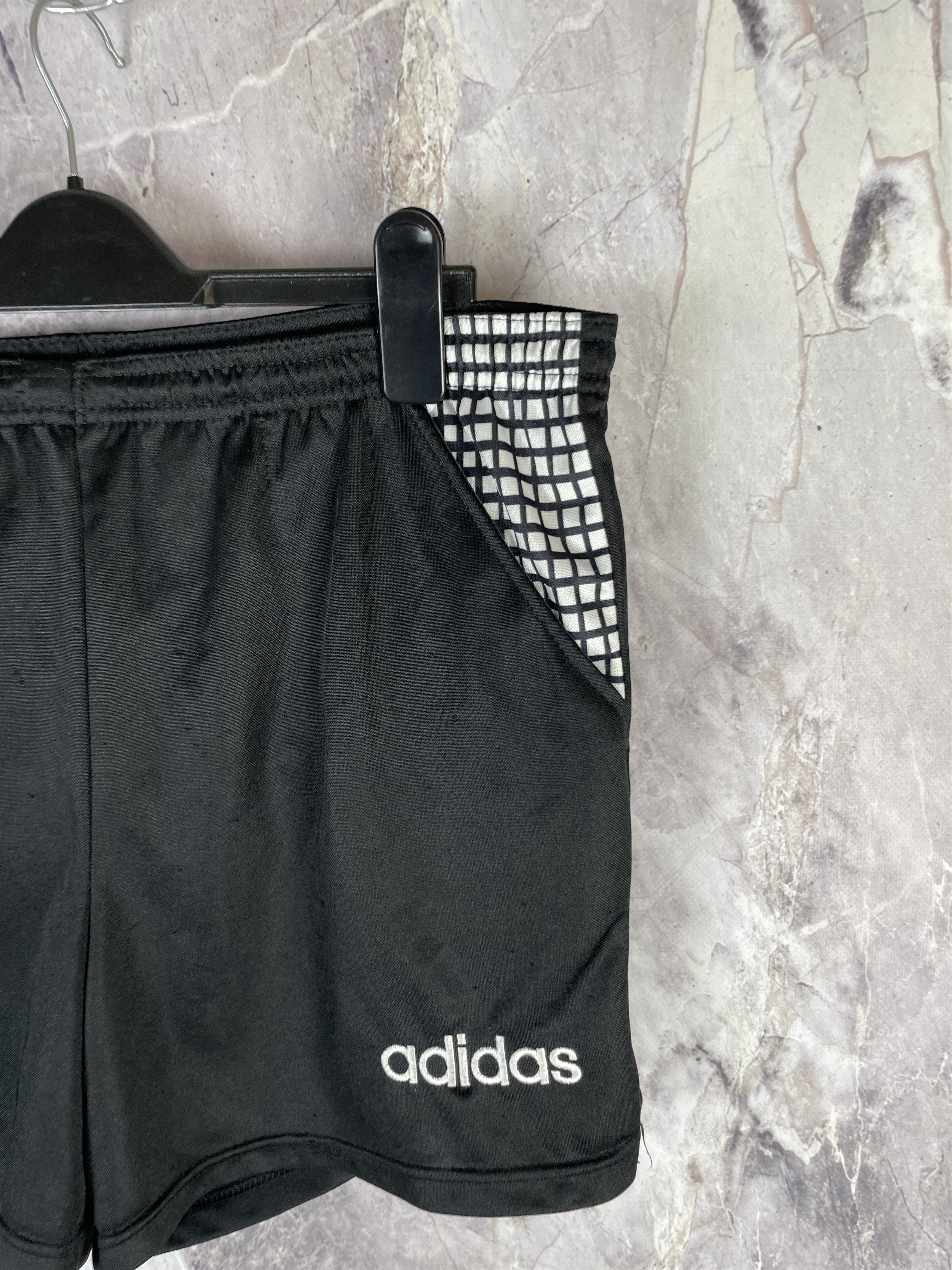Adidas Adidas Vintage Mens Shorts 90S Size US 32 / EU 48 - 3 Thumbnail