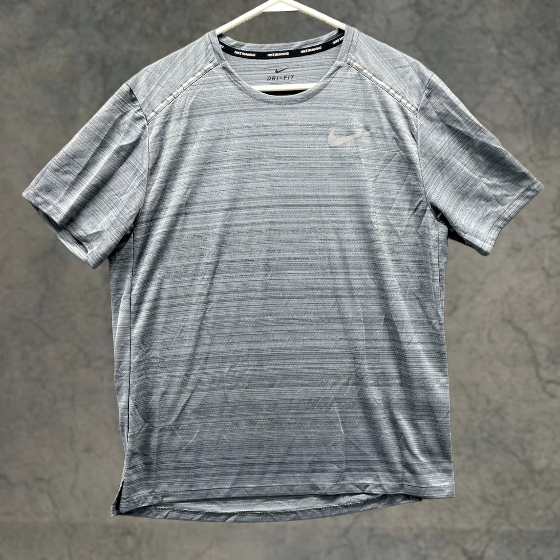 Nike Nike Dri-FIT Shirt Mens Large Gray Short Sleeve Striped Running Top Size US L / EU 52-54 / 3 - 1 Thumbnail