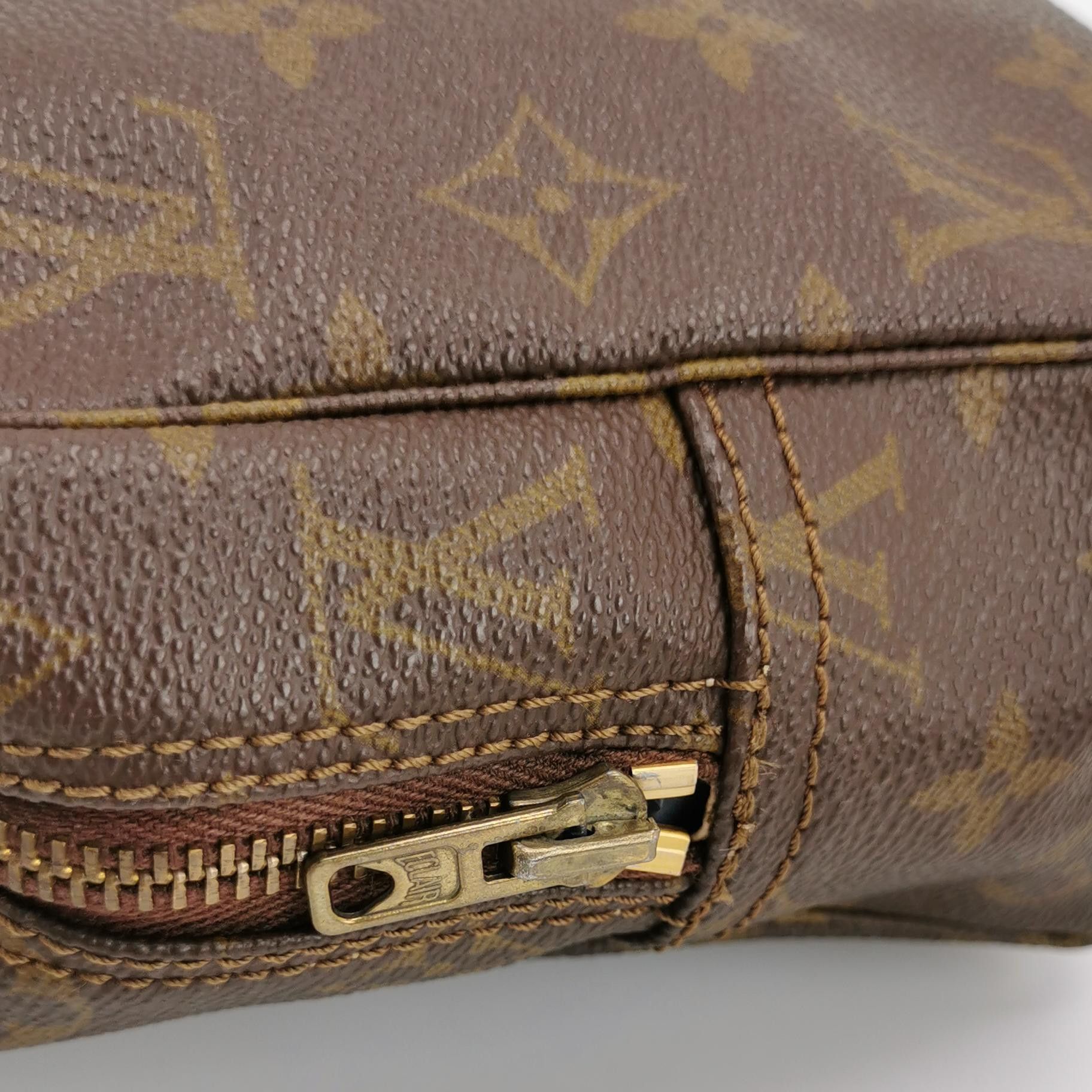 Louis Vuitton Louis Vuitton (LV) Monogram Print Zipper Clutch -y2506 Size ONE SIZE - 7 Thumbnail
