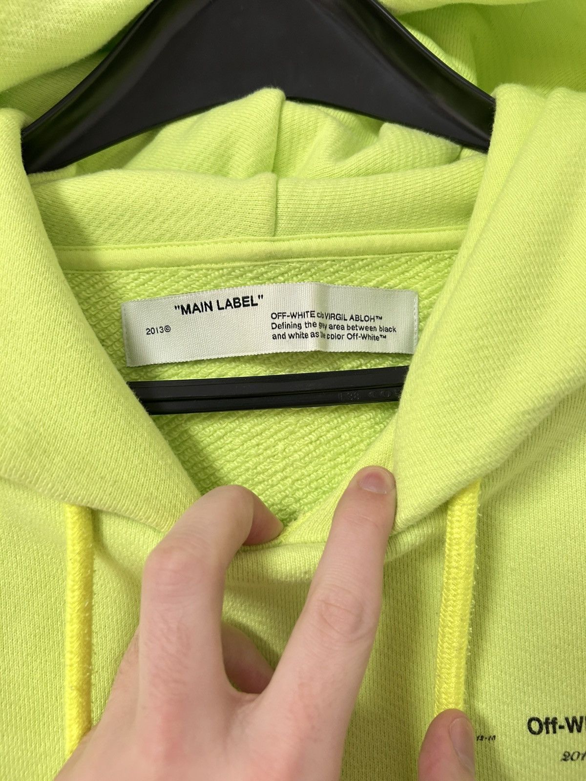 Off-White FW2018 Cropped Neon Hoodie Size US S / EU 44-46 / 1 - 6 Thumbnail
