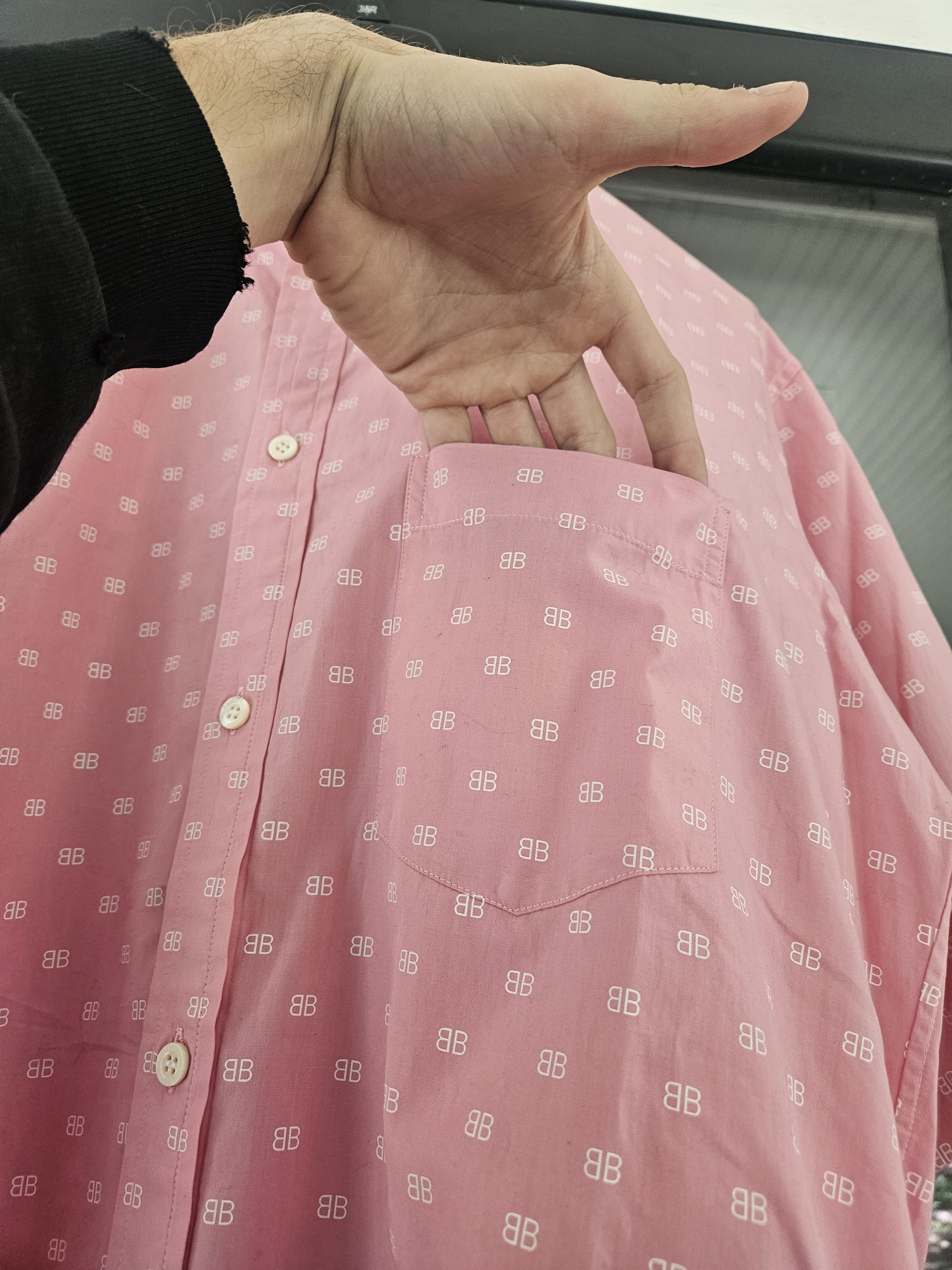 Balenciaga Balenciaga BB Monogram Pink Oversized Button Up Shirt Size US XS / EU 42 / 0 - 4 Thumbnail