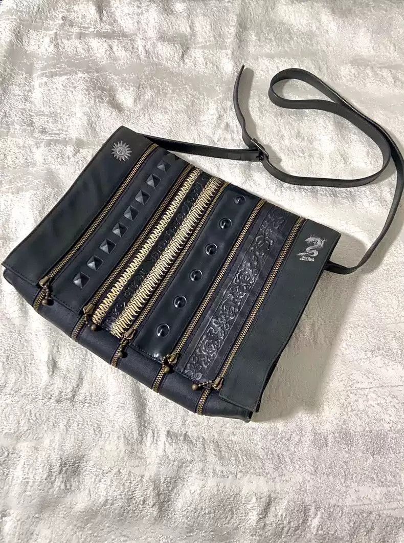 Jean-Paul GAULTIER Dragon Leather Shoulder Bag Brown | PLAYFUL
