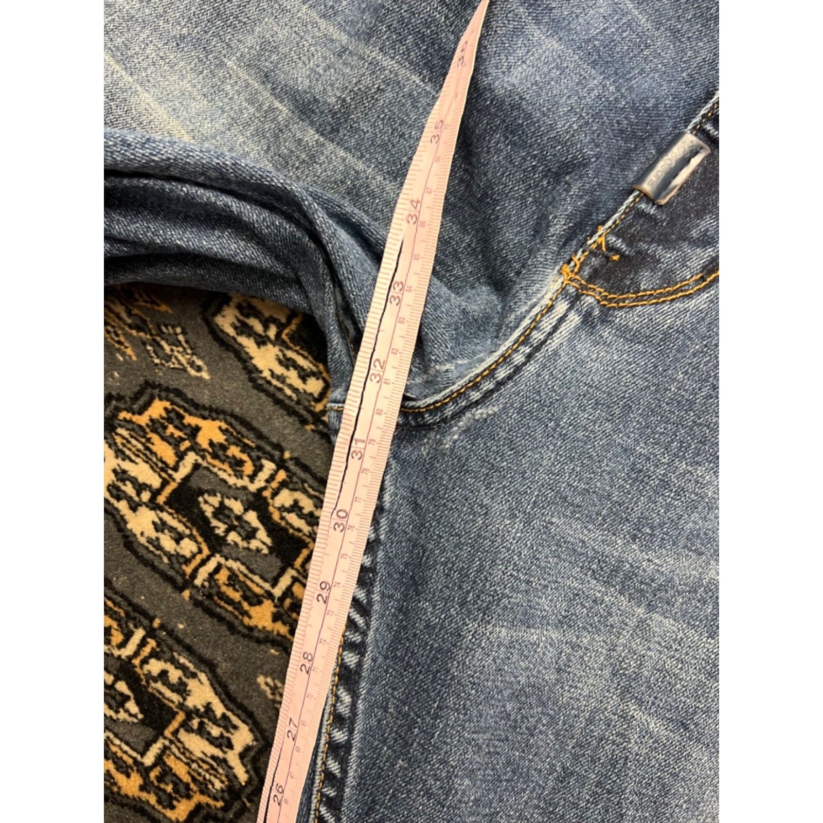 Vintage **LRG Men's Regular Fit Straight Leg Blue Jeans Size 40x32** User: **LRG Men's Regular Fit Blue Straight Leg Jeans Size 40x32** Size US 40 / EU 56 - 4 Thumbnail