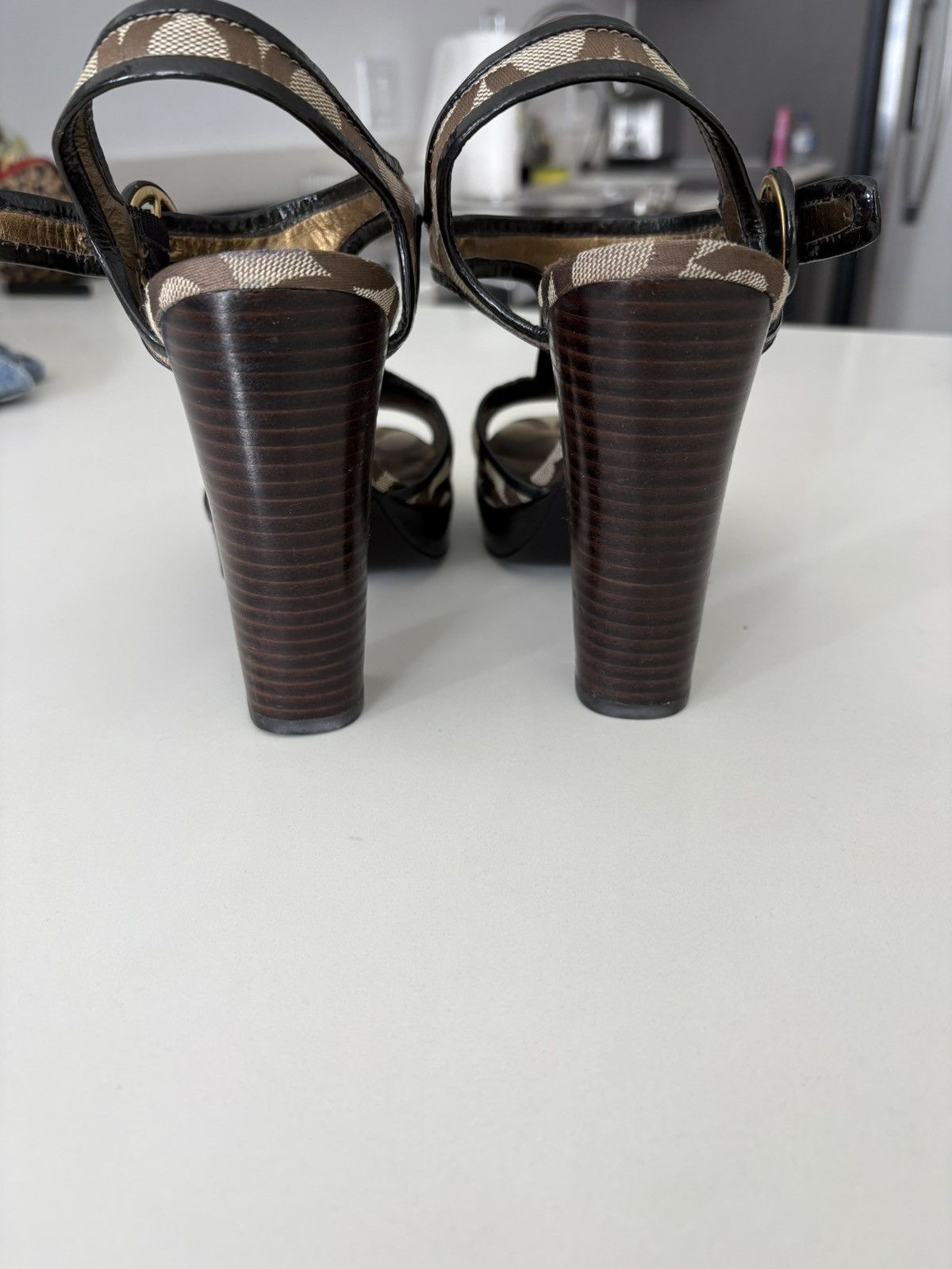 Coach Gold and brown coach heels Size US 7 / IT 37 - 4 Thumbnail