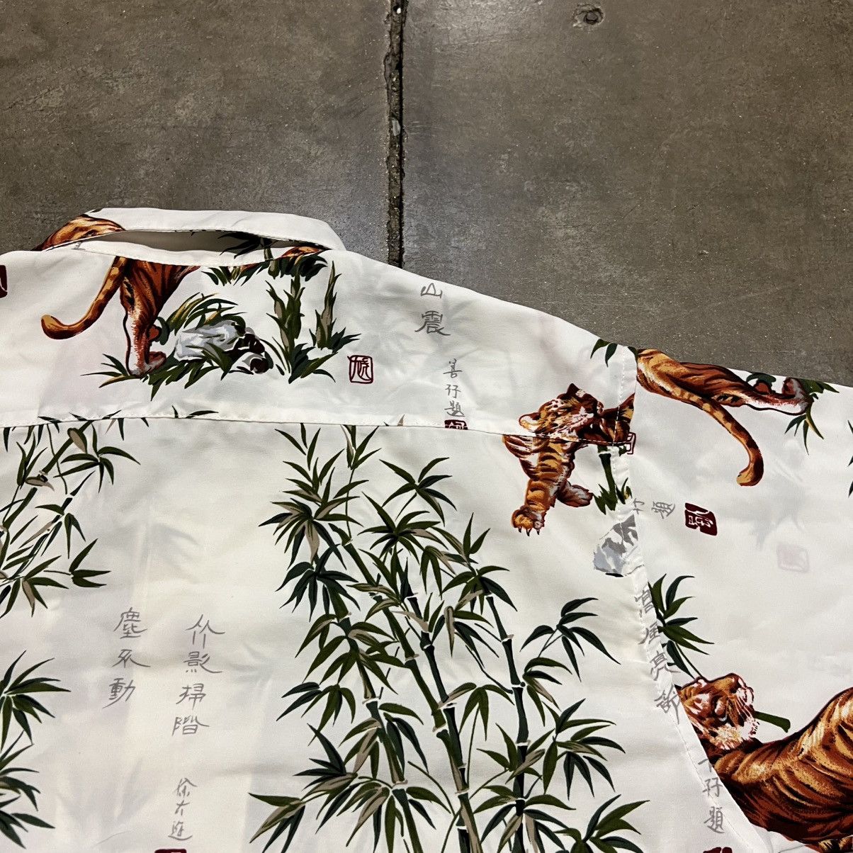 JNCO Vintage Box Office Island Tiger Button Up Shirt Japanese Y2K Size US S / EU 44-46 / 1 - 9 Thumbnail