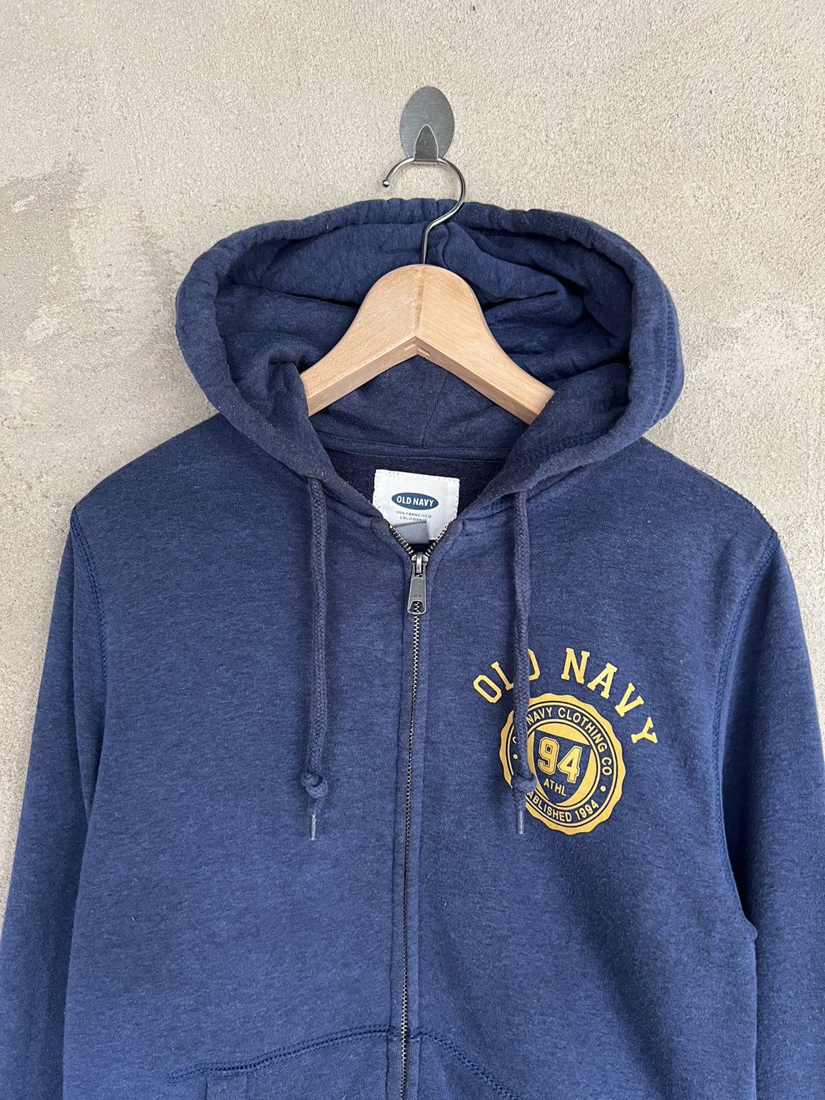 Old Navy Old Navy Spell Out Hoodies Size US XS / EU 42 / 0 - 3 Thumbnail
