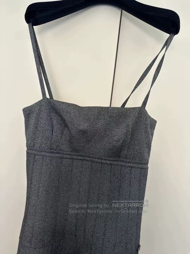 Chanel Chanel Grey suspender skirt Size S / US 4 / IT 40 - 4 Thumbnail