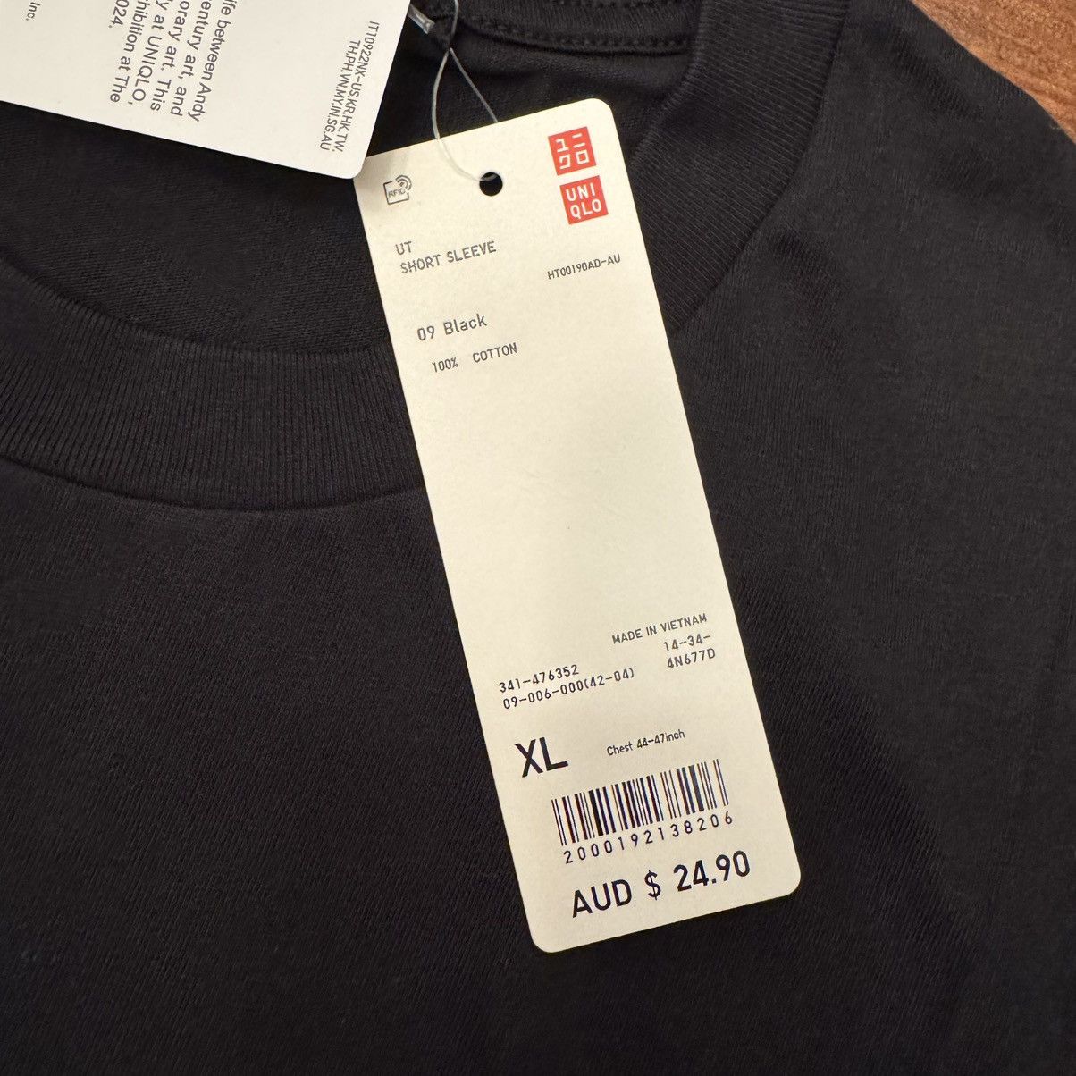 Andy Warhol × Kaws × Uniqlo KAWS x Andy Warhol Tee Size US XL / EU 56 / 4 - 6 Thumbnail