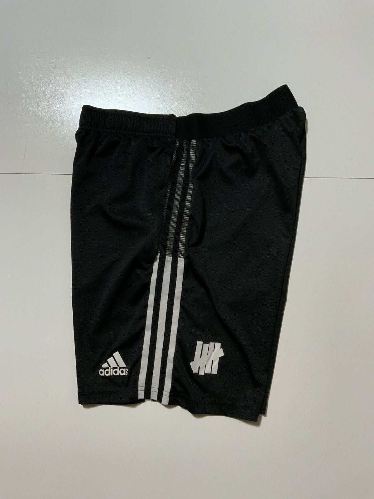 Adidas Adidas X Undefeated Los Angeles Kings 8” Inseam Shorts Size US 34 / EU 50 - 4 Thumbnail