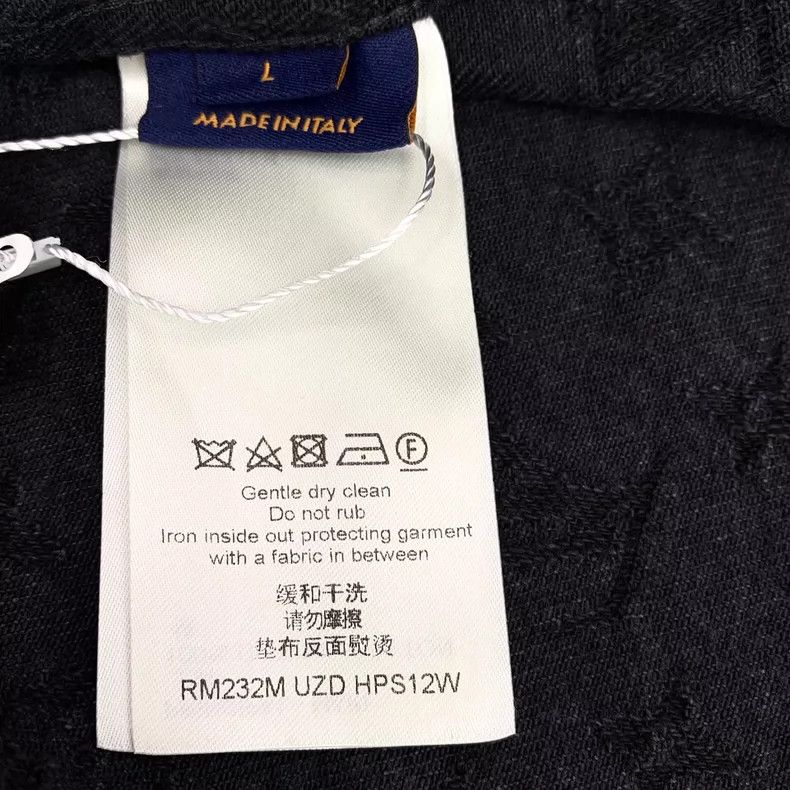 Louis Vuitton Louis Vuitton Cotton short-sleeved shirt with black logo e Size US L / EU 52-54 / 3 - 6 Thumbnail