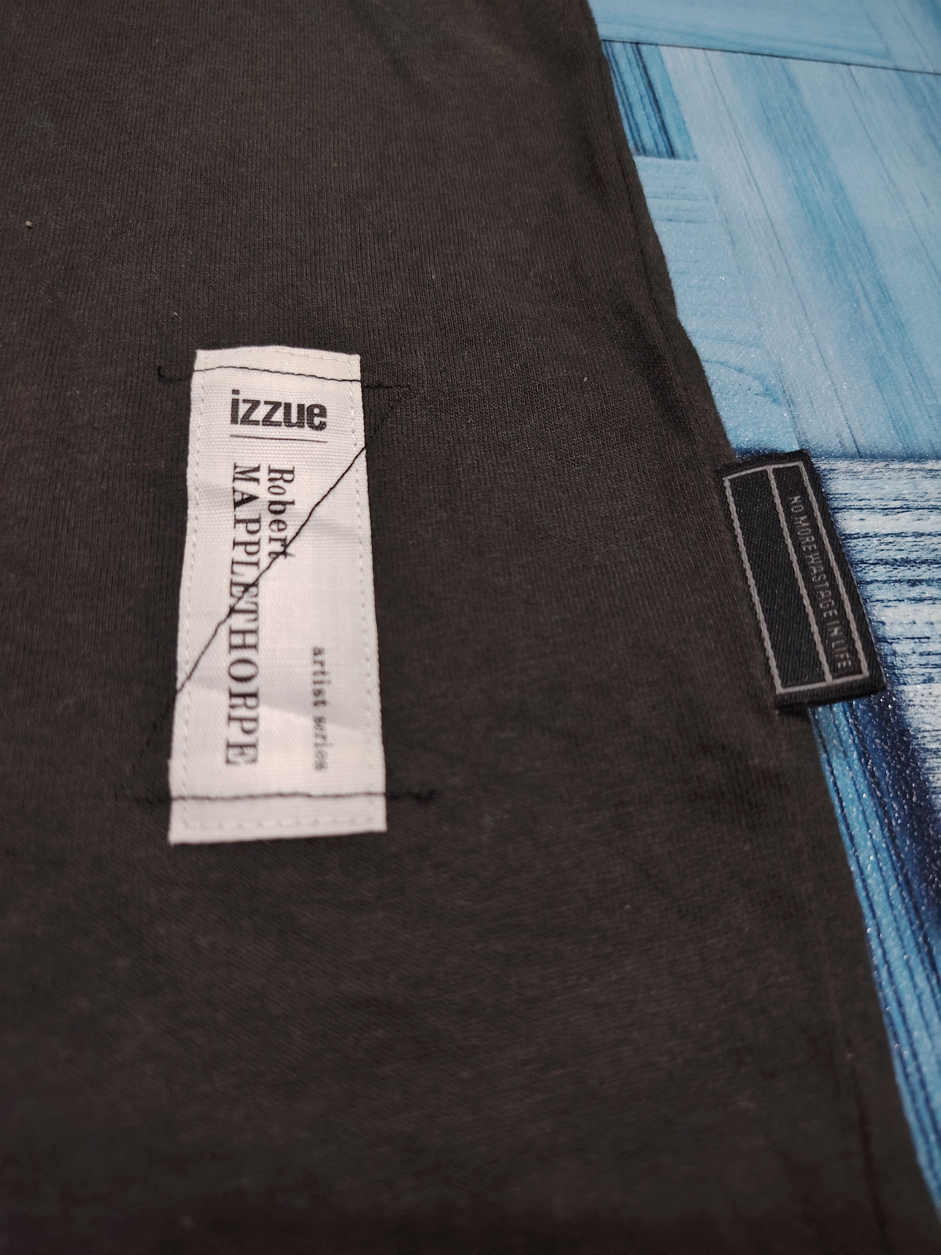izzue Rare izzue X robert mapplethorpe artist series collaboration Size US L / EU 52-54 / 3 - 8 Thumbnail