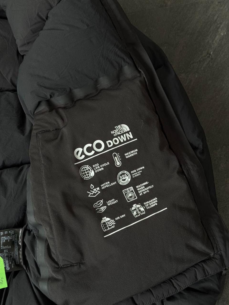 The North Face The North Face Nuptse ECO Size US M / EU 48-50 / 2 - 7 Thumbnail