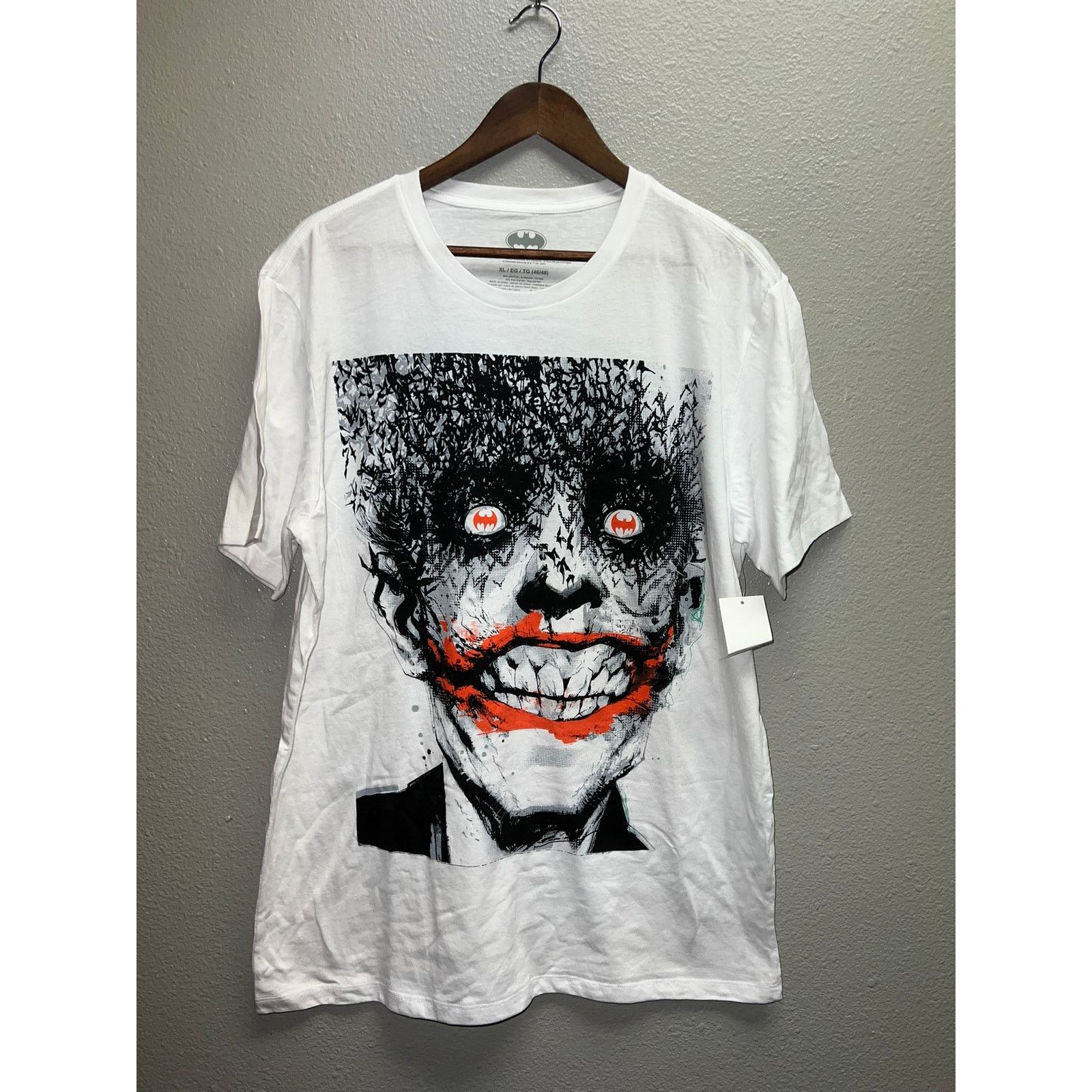 Vintage Batman The Joker Shirt White Movie Tee Halloween NWT XL Size US XL / EU 56 / 4 - 1 Thumbnail