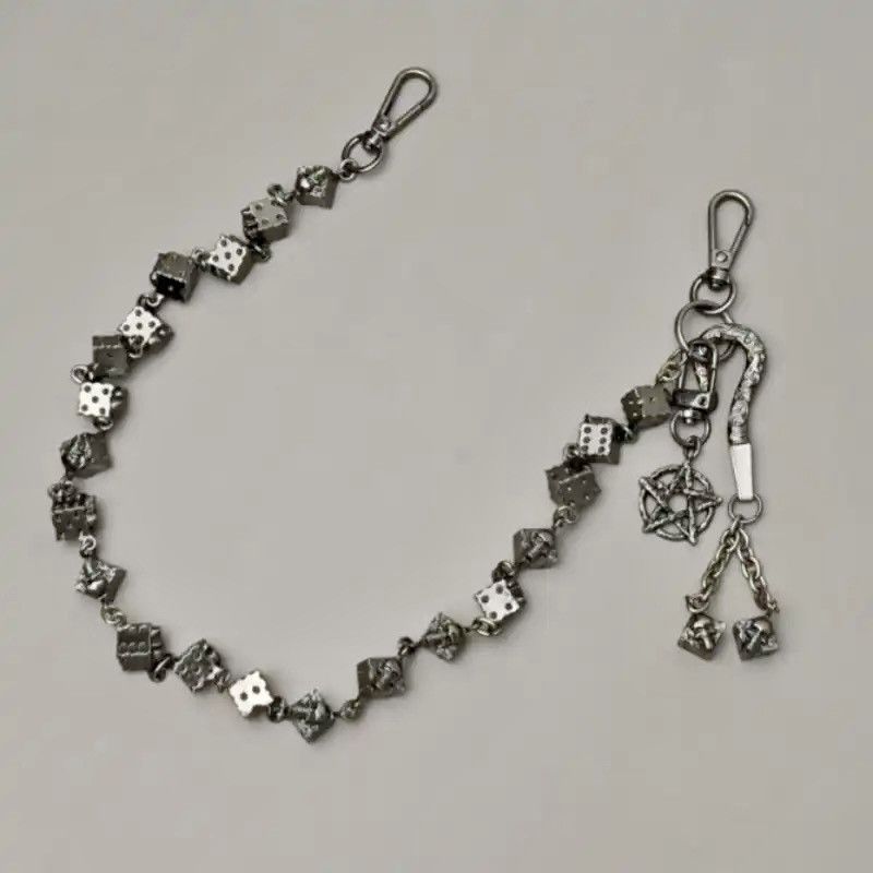 Vintage Vintage Dice Skull Jeans Chain Size ONE SIZE - 1 Thumbnail