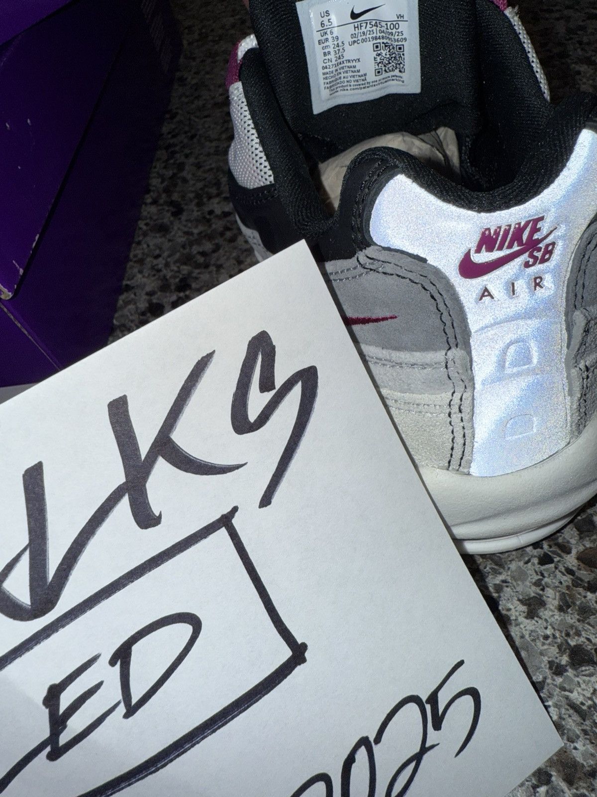 Nike SB SB Air Max 95 Size US 6.5 / EU 39-40 - 3 Thumbnail