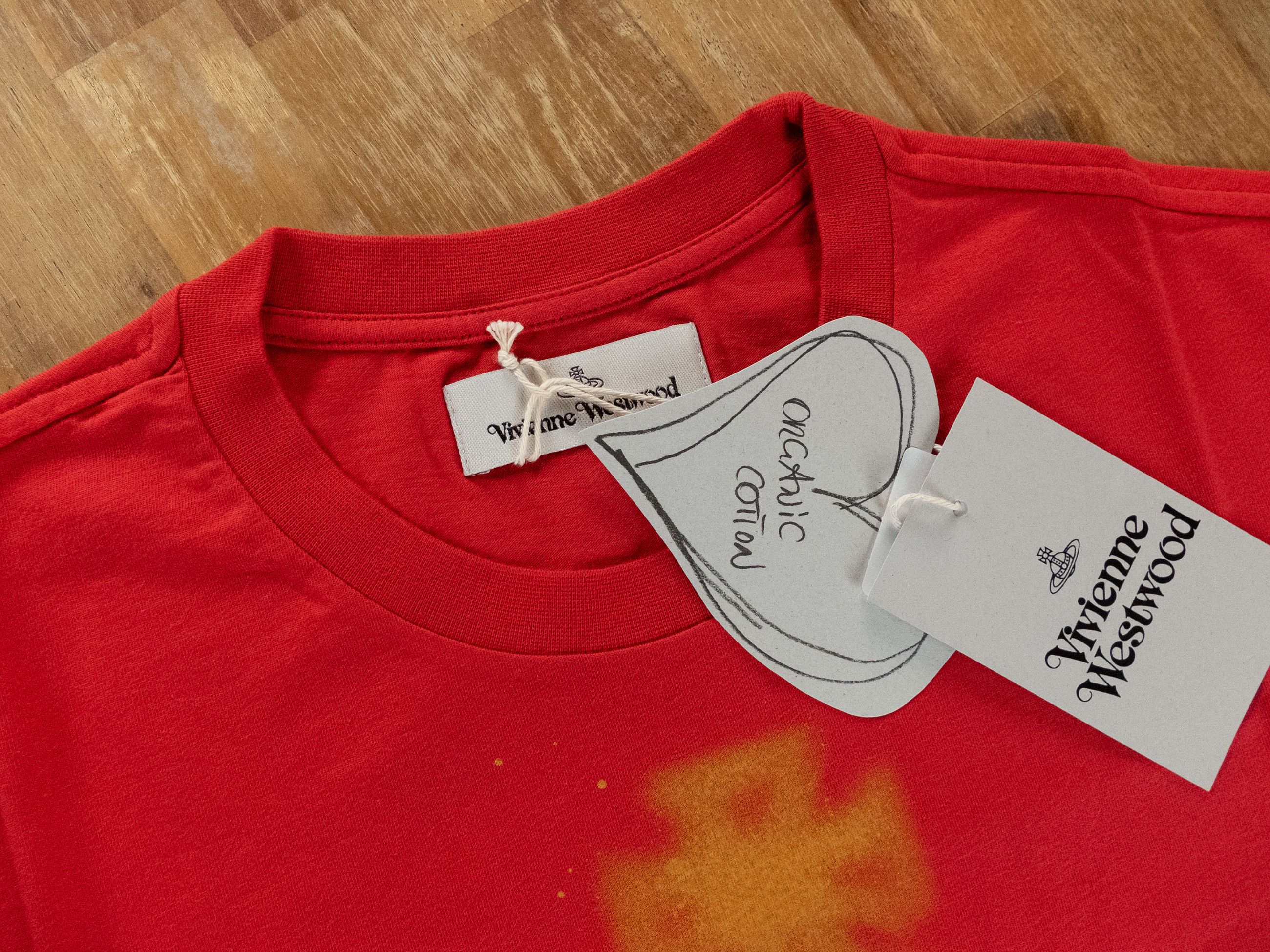 Vivienne Westwood VIVIENNE WESTWOOD red spray paint Orb t-shirt Medium Size US M / EU 48-50 / 2 - 5 Thumbnail