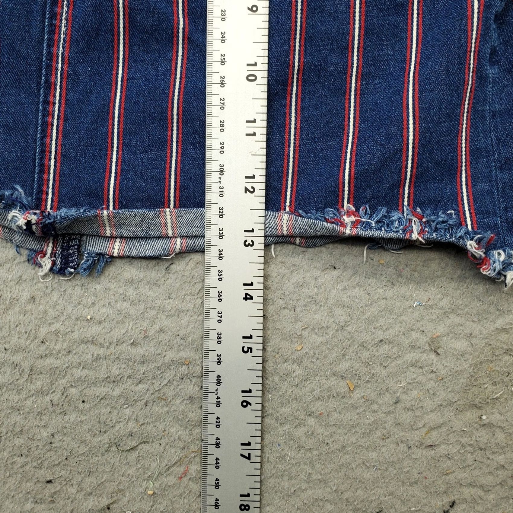 American Eagle Outfitters American Eagle Outfitters Denim Skirt Womens Size 2 Multicolor Striped, Short Mini, Stretch, Pockets, Casual, Denim Skirt, Size 2, Womens Size 26" / US 2 / IT 38 - 3 Thumbnail