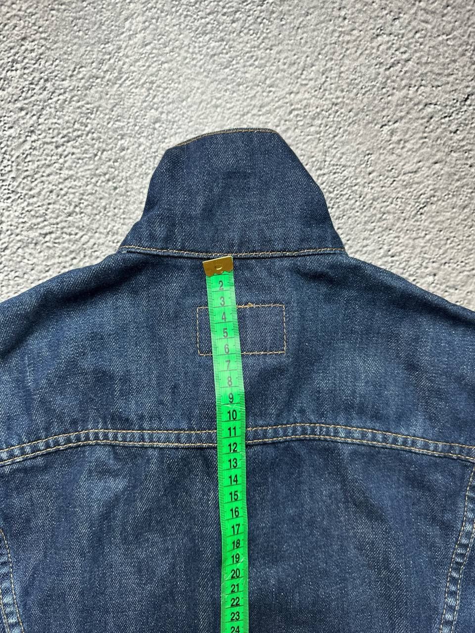 Levi's Vintage Clothing Vintage Levi’s Woman’s Denim Jean 90s Jacket Faded Style Size M / US 6-8 / IT 42-44 - 14 Thumbnail