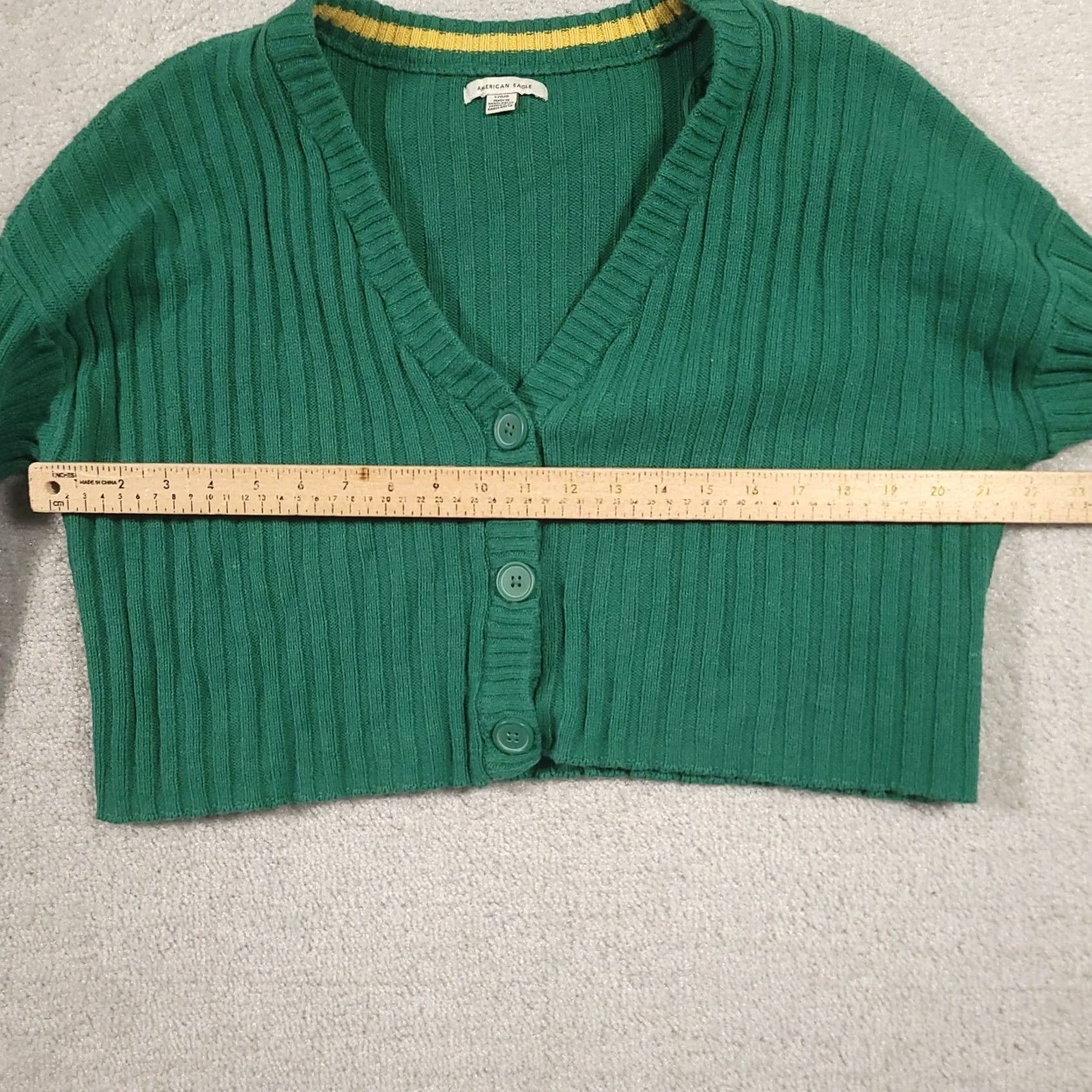 American Eagle Outfitters American Eagle Cardigan Women’s L Cropped Preppy Green Knit Long Sleeve V-Neck Size L / US 10 / IT 46 - 3 Thumbnail