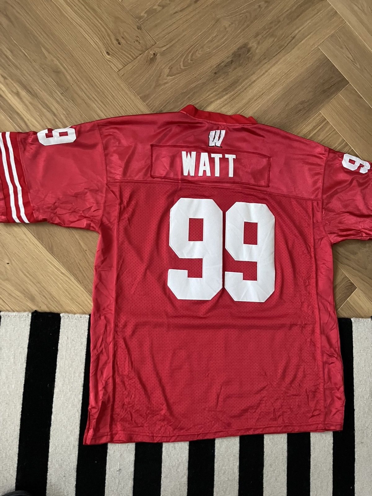Adidas Wisconsin Badgers #99 J.J. Watt Adidas Replica Jersey Size US XXL / EU 58 / 5 - 6 Thumbnail