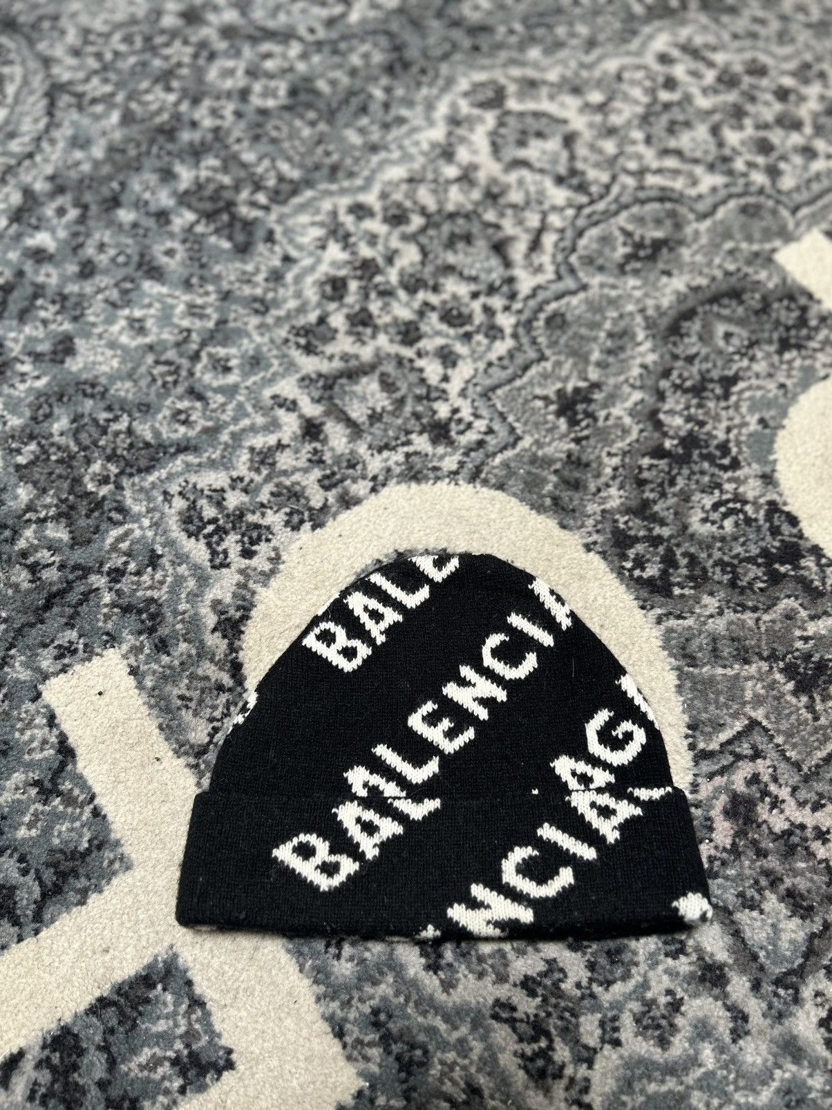 Balenciaga Balenciaga Logo Black Beanie Size ONE SIZE - 2 Thumbnail