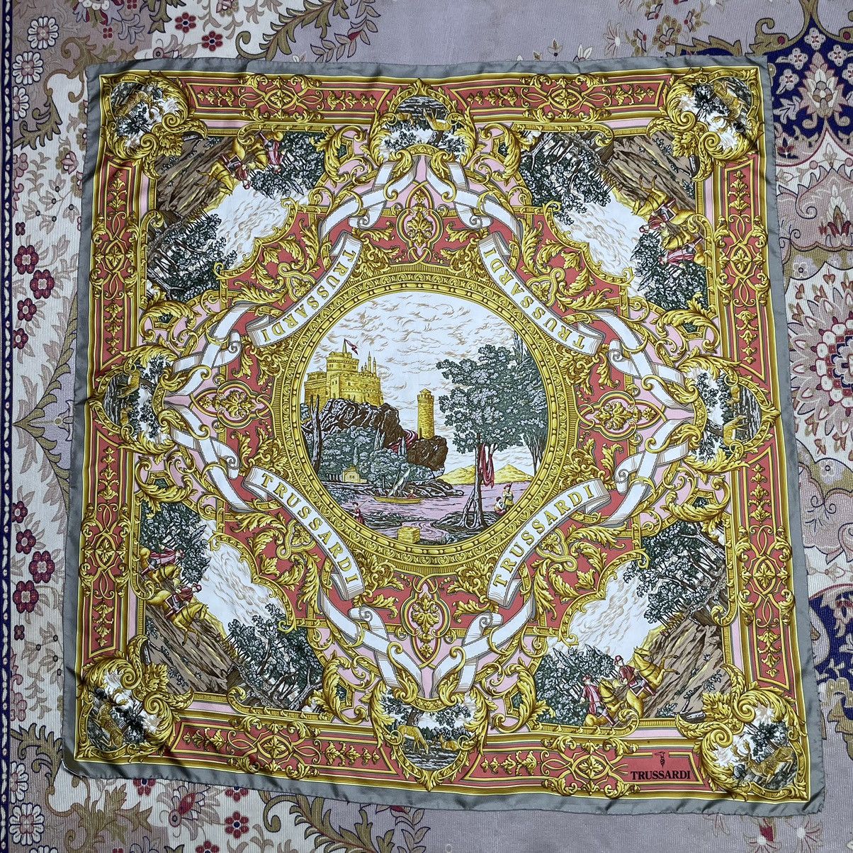 Trussardi Vintage TRUSSARDI King Castle Design Silk Scarf Size ONE SIZE - 1 Thumbnail