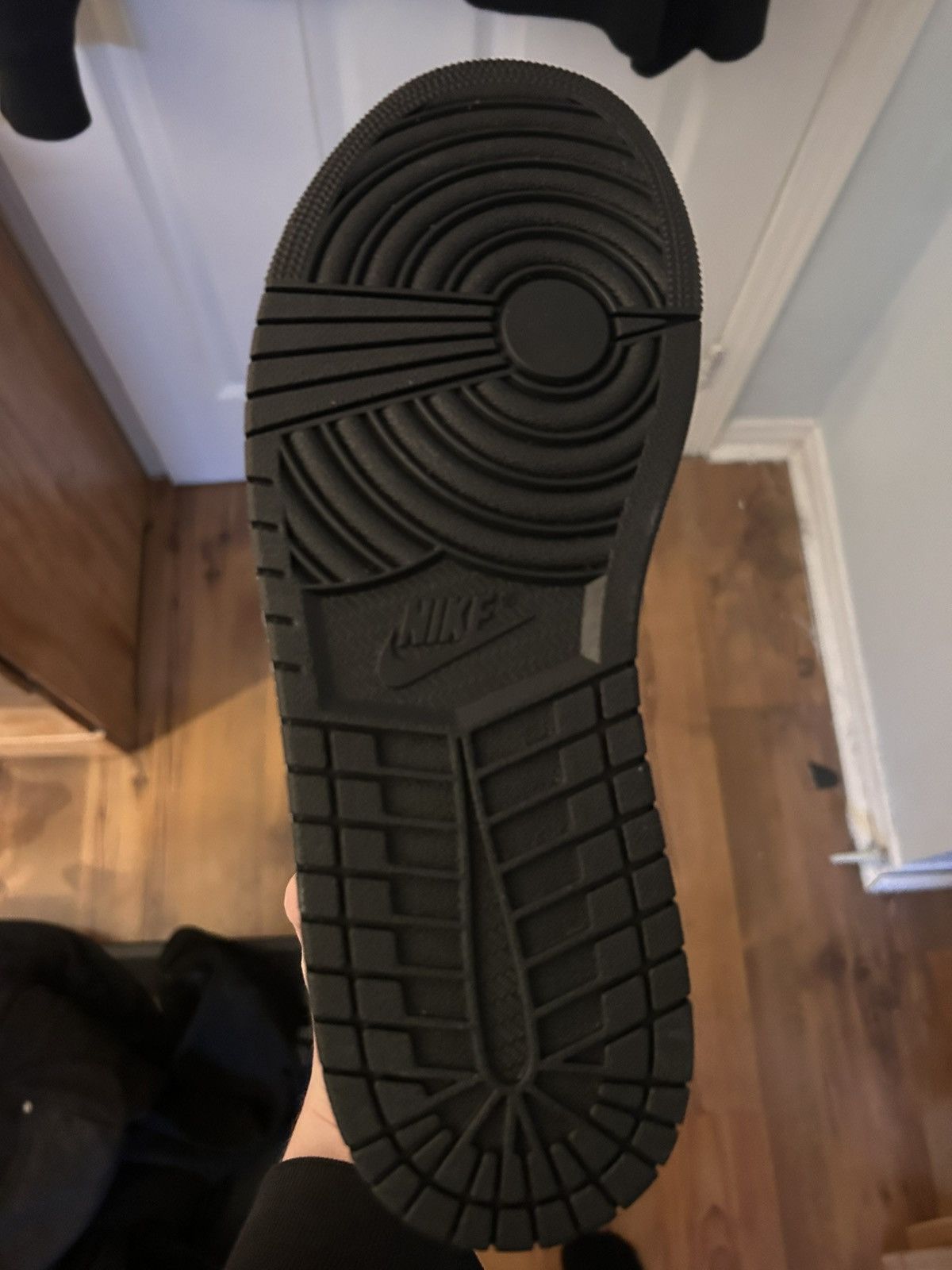 Jordan Brand Black and white Jordans Size US 11.5 / IT 41.5 - 3 Thumbnail