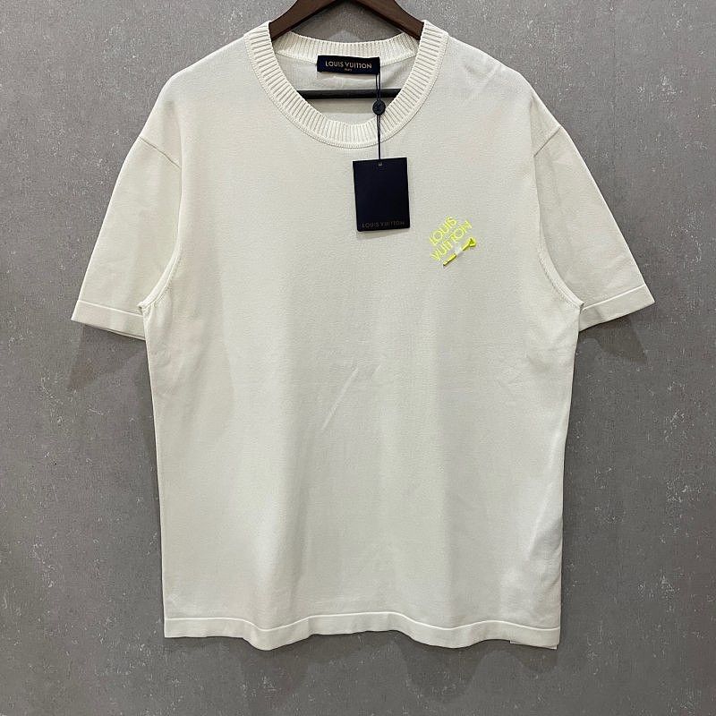 Louis Vuitton Louis Vuitton Embroidered Logo T-Shirt Size L Size US L / EU 52-54 / 3 - 1 Thumbnail