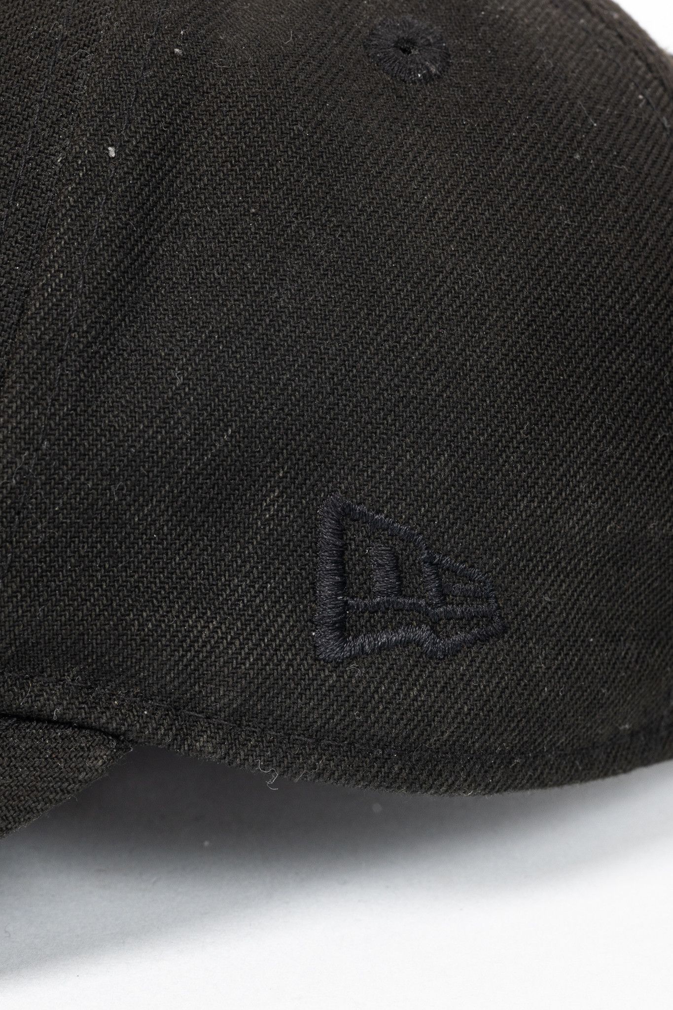 Canada Goose Canada Goose Wordmark Black Adjustable Cap Size ONE SIZE - 7 Thumbnail