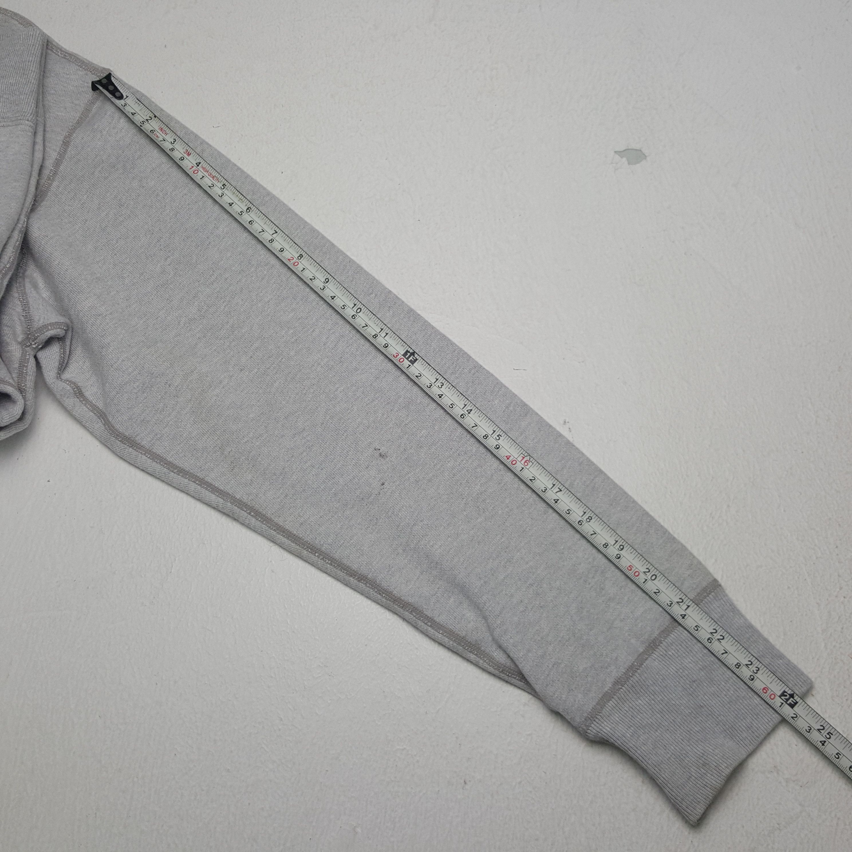 Vintage Vintage Yale Sweatshirt Size US L / EU 52-54 / 3 - 7 Thumbnail