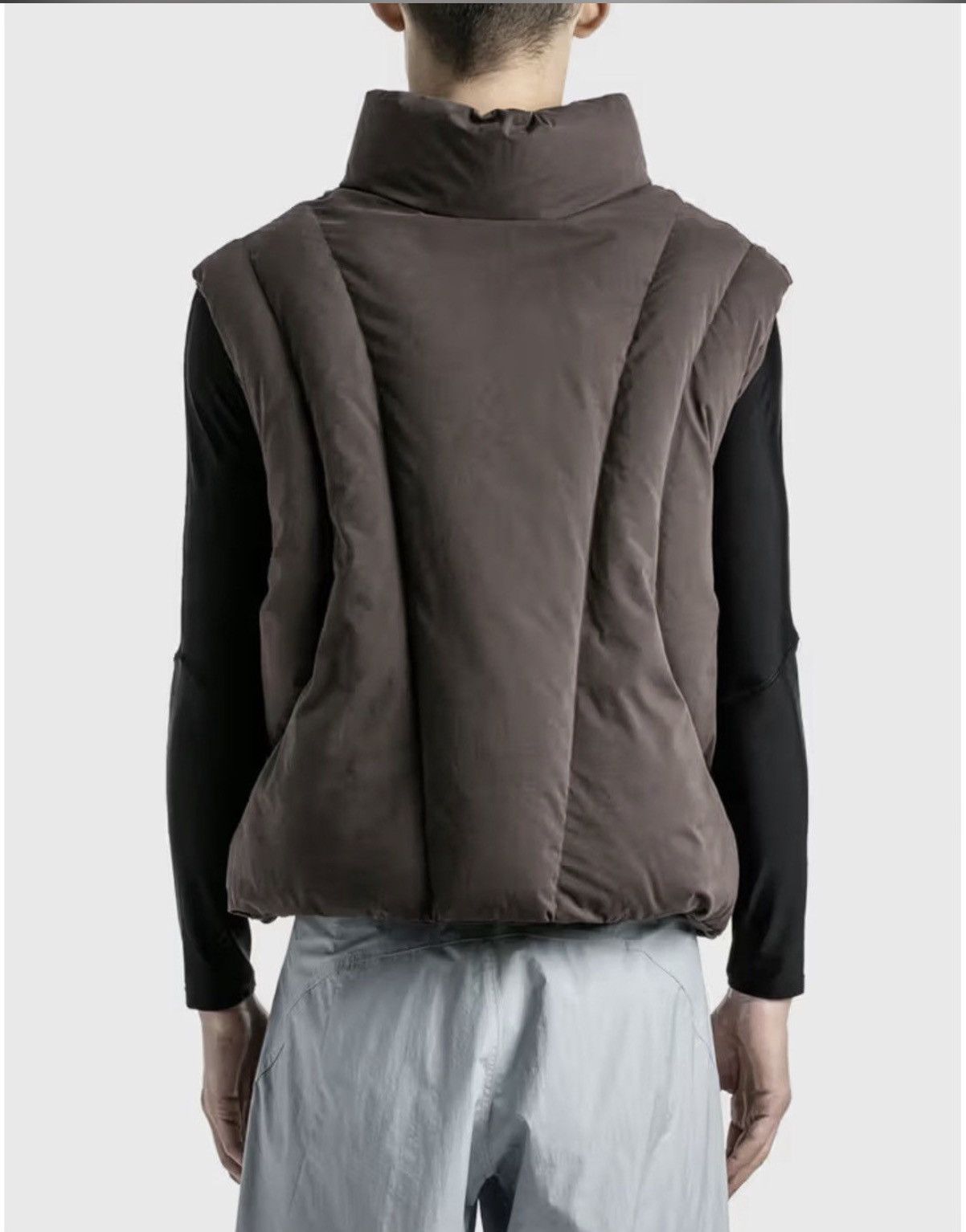 Hyein Seo Hyein Seo Reversible Padded Vest Size US L / EU 52-54 / 3 - 8 Thumbnail