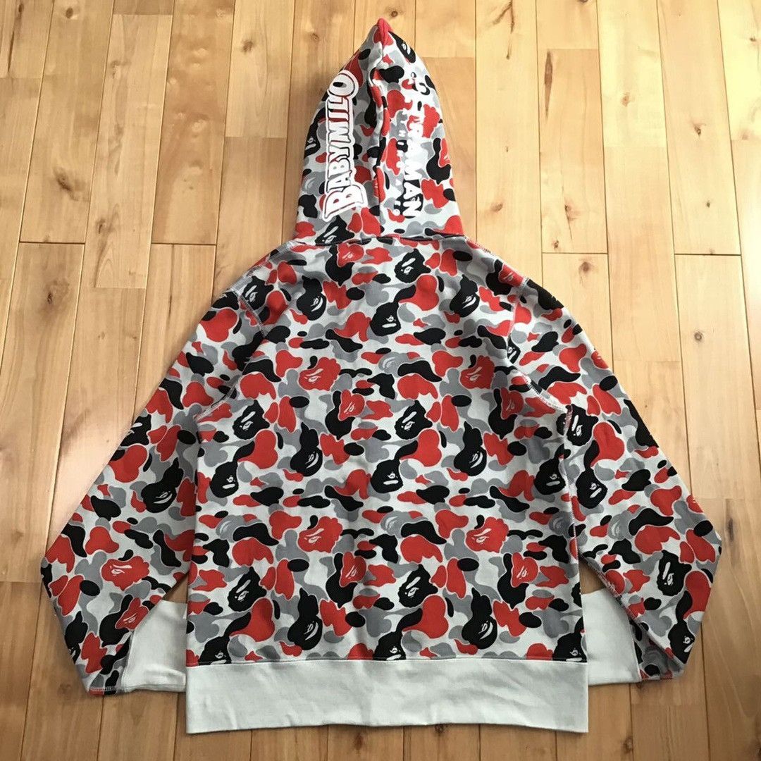 Bape Ultraman × BAPE camo full zip hoodie a bathing ape Size US M / EU 48-50 / 2 - 2 Thumbnail