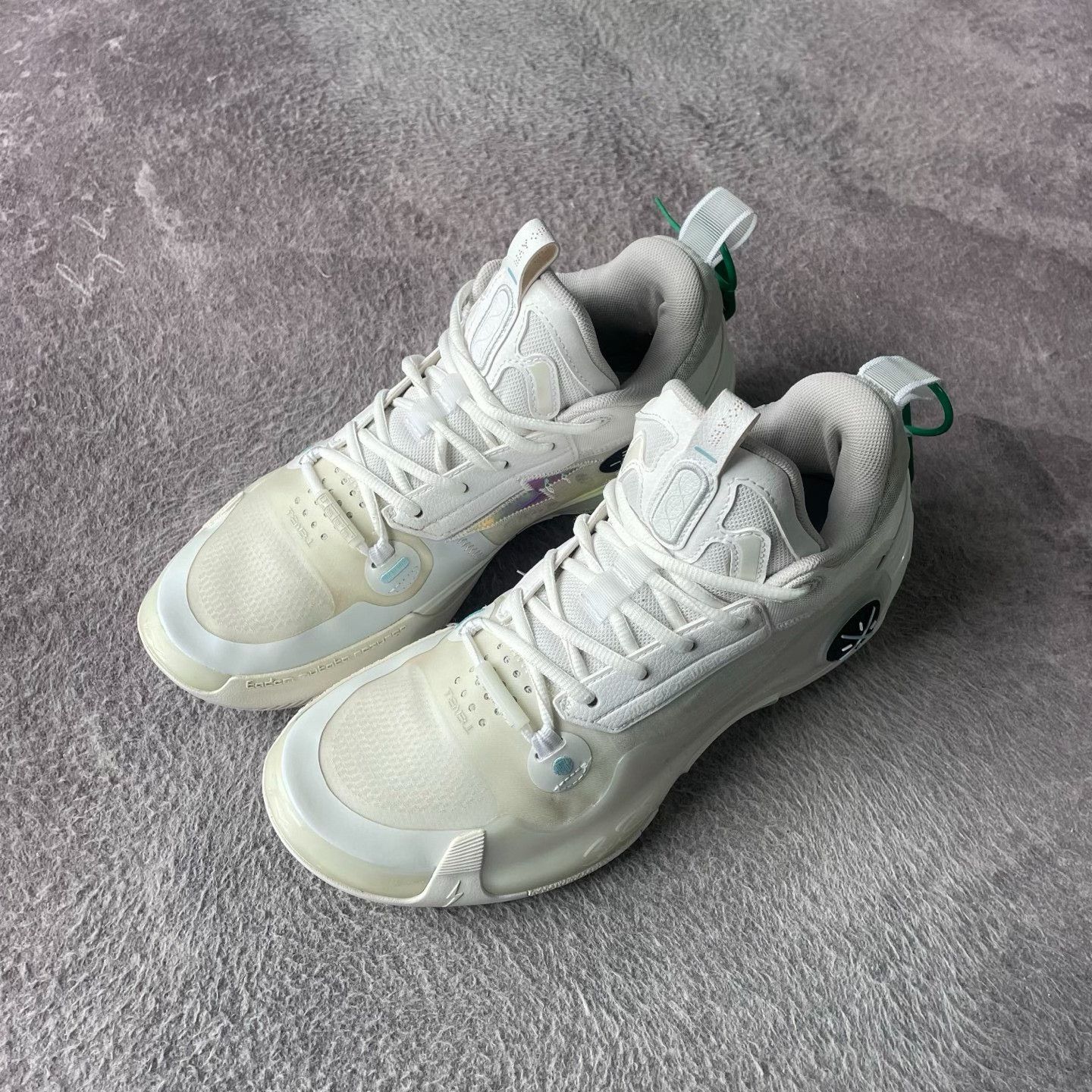 Li-Ning Li-Ning White Lowtop Sneakers 42 Men Size US 9 / EU 42 - 1 Thumbnail