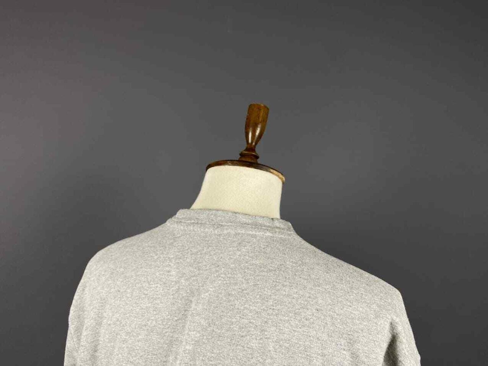 Tommy Hilfiger Men Vintage Tommy Hilfiger Big Jumeper Size M Made in USA Size US M / EU 48-50 / 2 - 7 Thumbnail