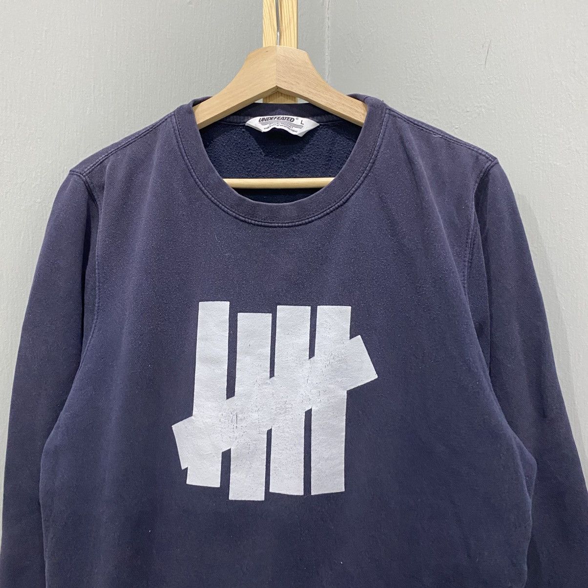 Undefeated Vintage undefeated sweatshirt Size US L / EU 52-54 / 3 - 3 Thumbnail