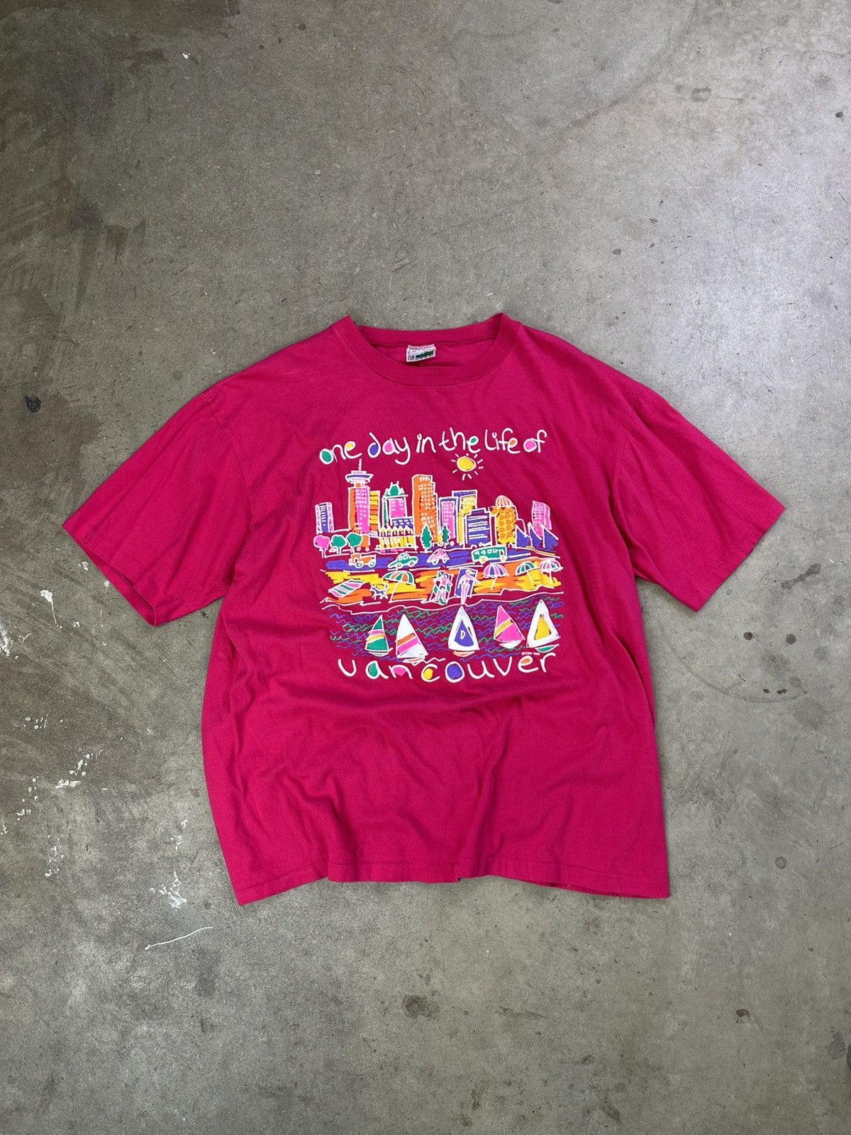 Vintage vintage 90s vancouver day in the life tourism graphic tee XL Size US XL / EU 56 / 4 - 1 Thumbnail